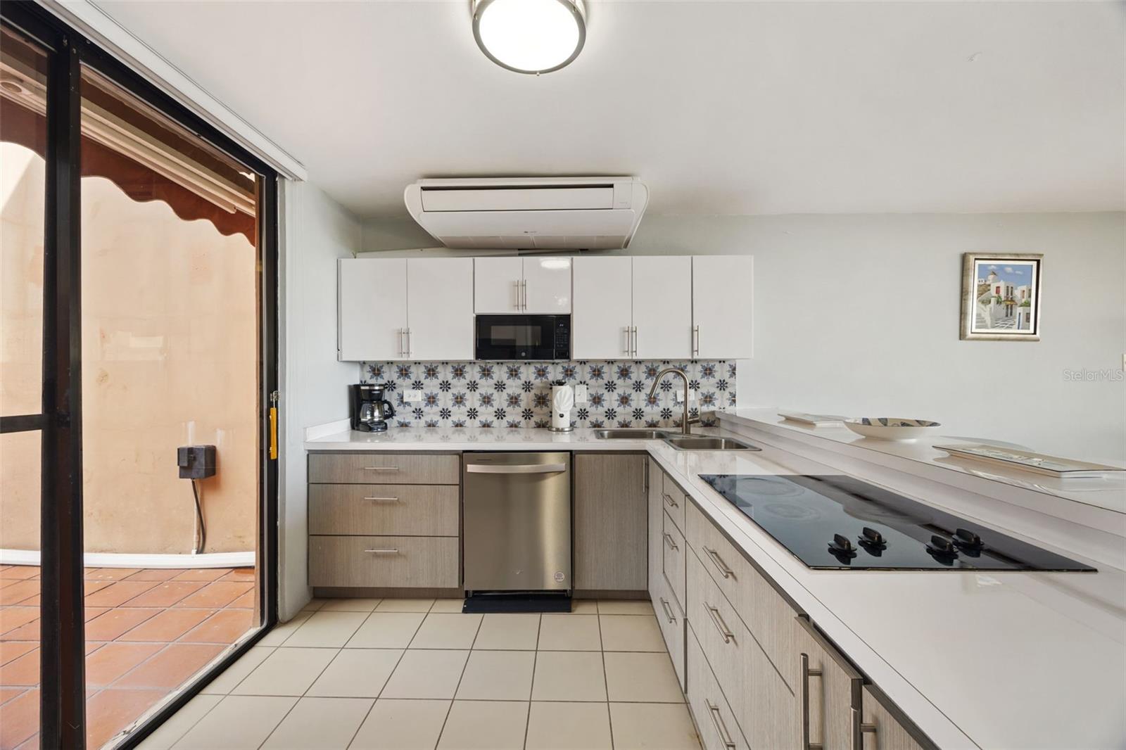 180 PALMAS DR HUMACAO