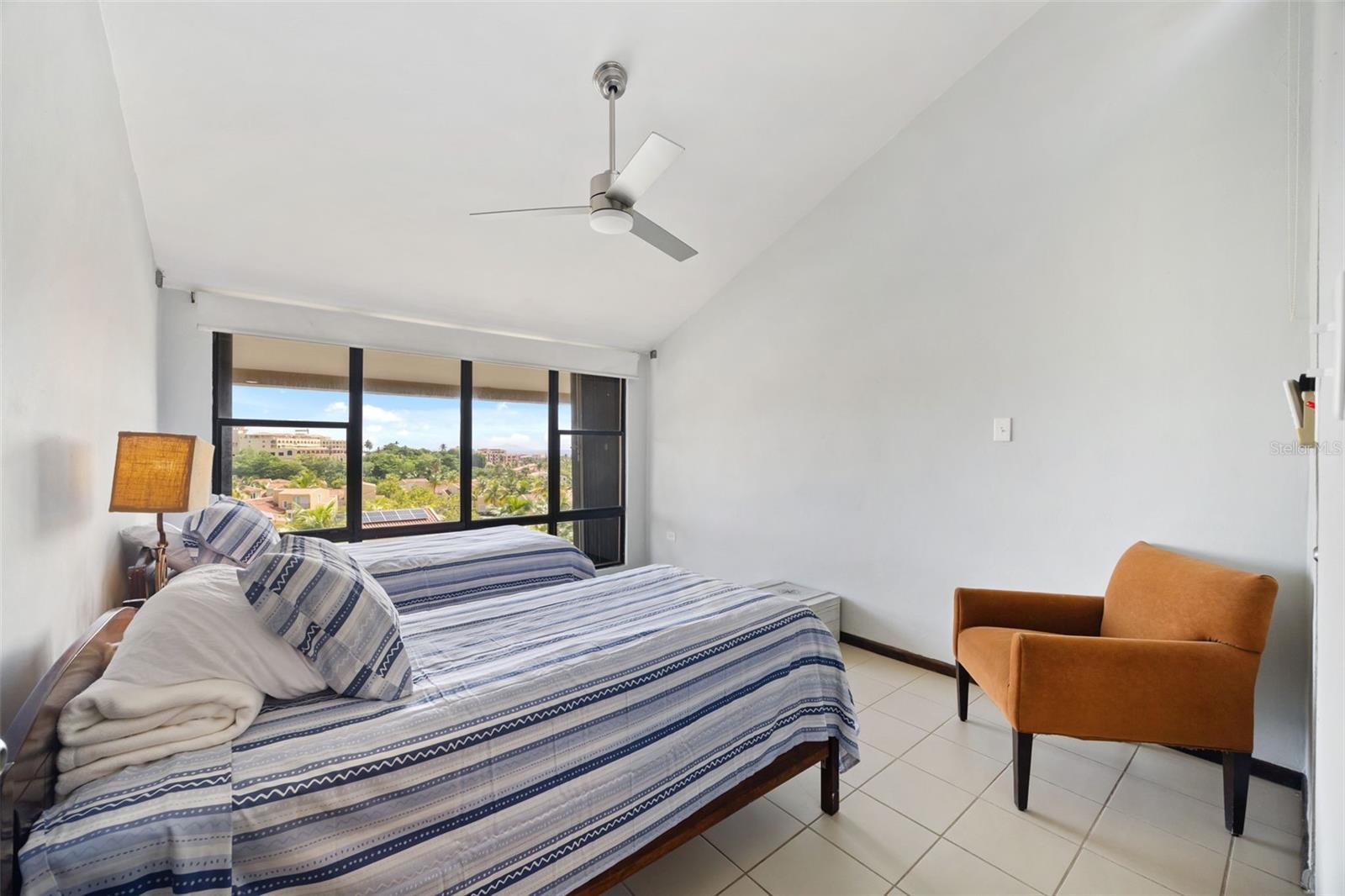 180 PALMAS DR HUMACAO