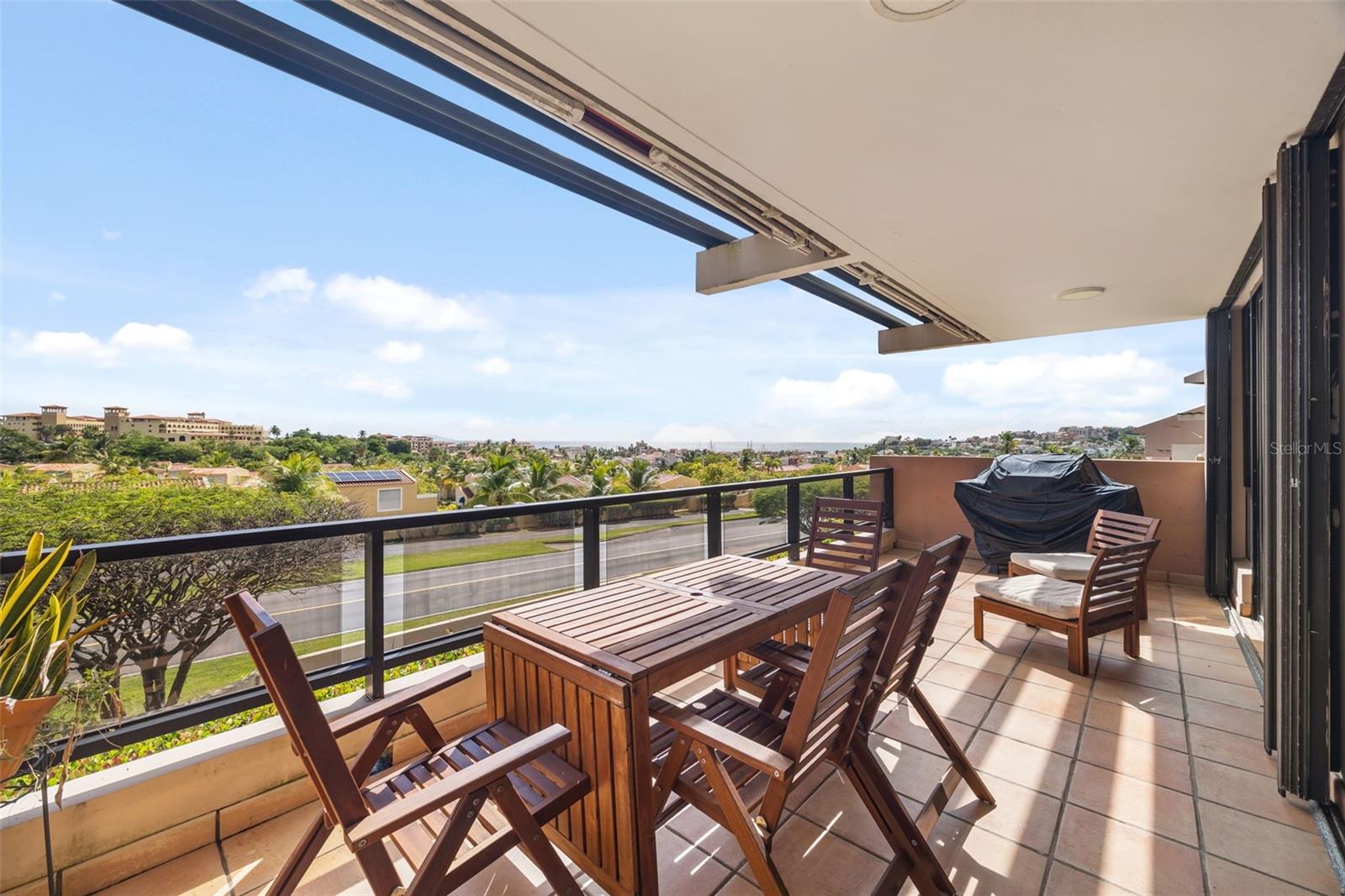 180 PALMAS DR HUMACAO