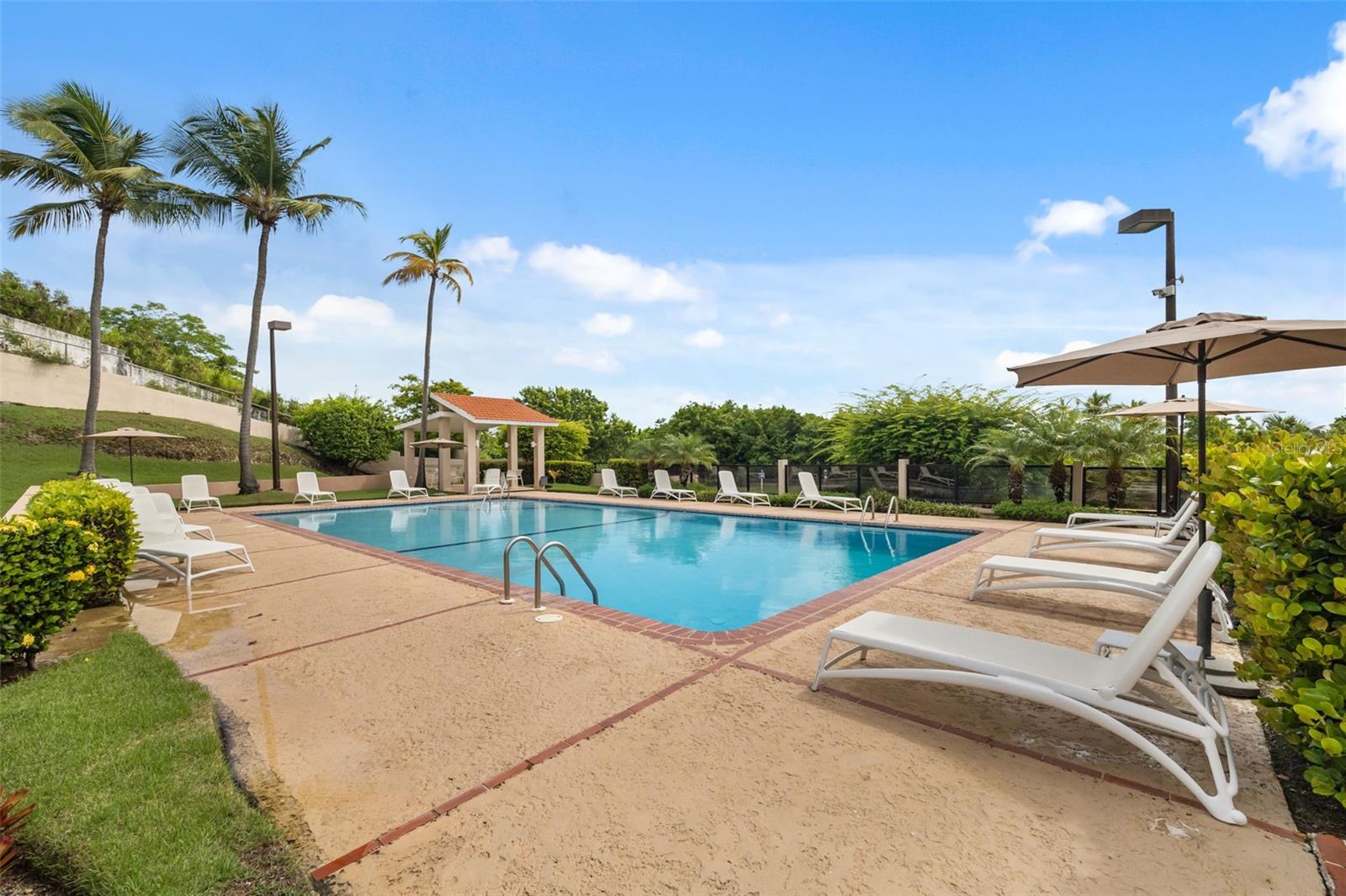 180 PALMAS DR HUMACAO