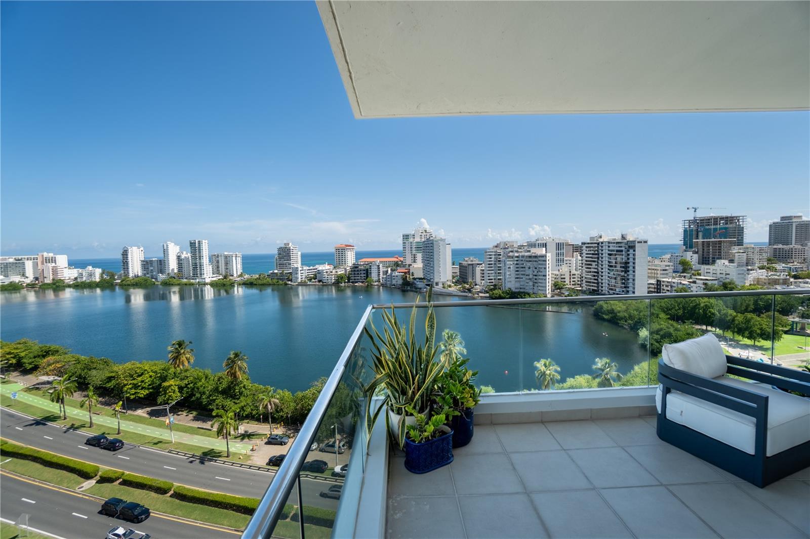 555 MONSERRATE #1101