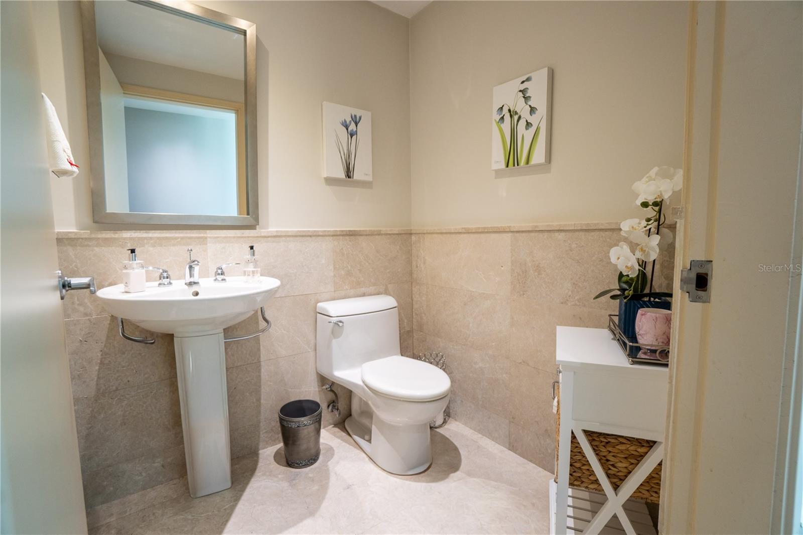 555 MONSERRATE #1101