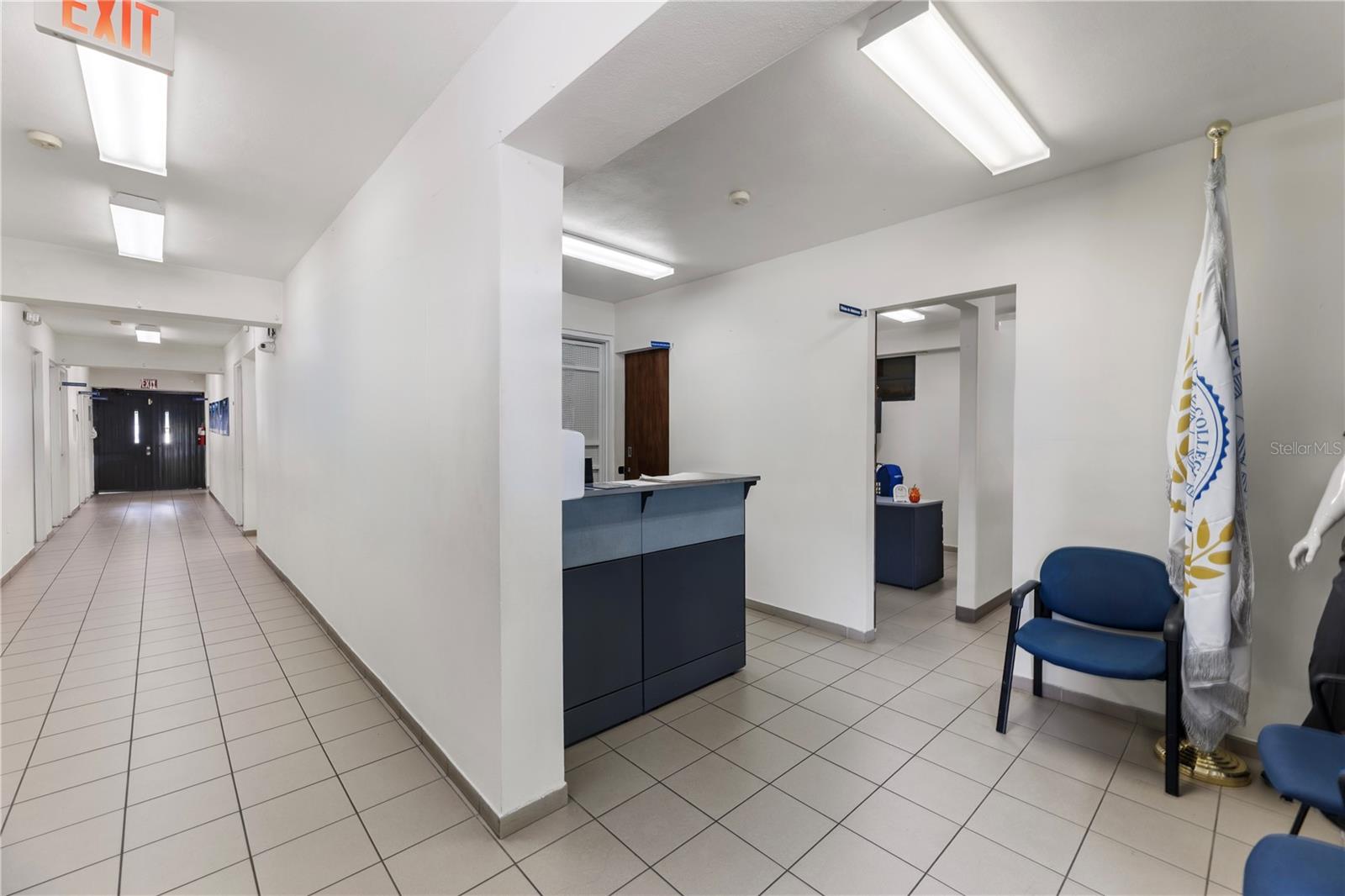 3 4229 CALLE MARGINAL