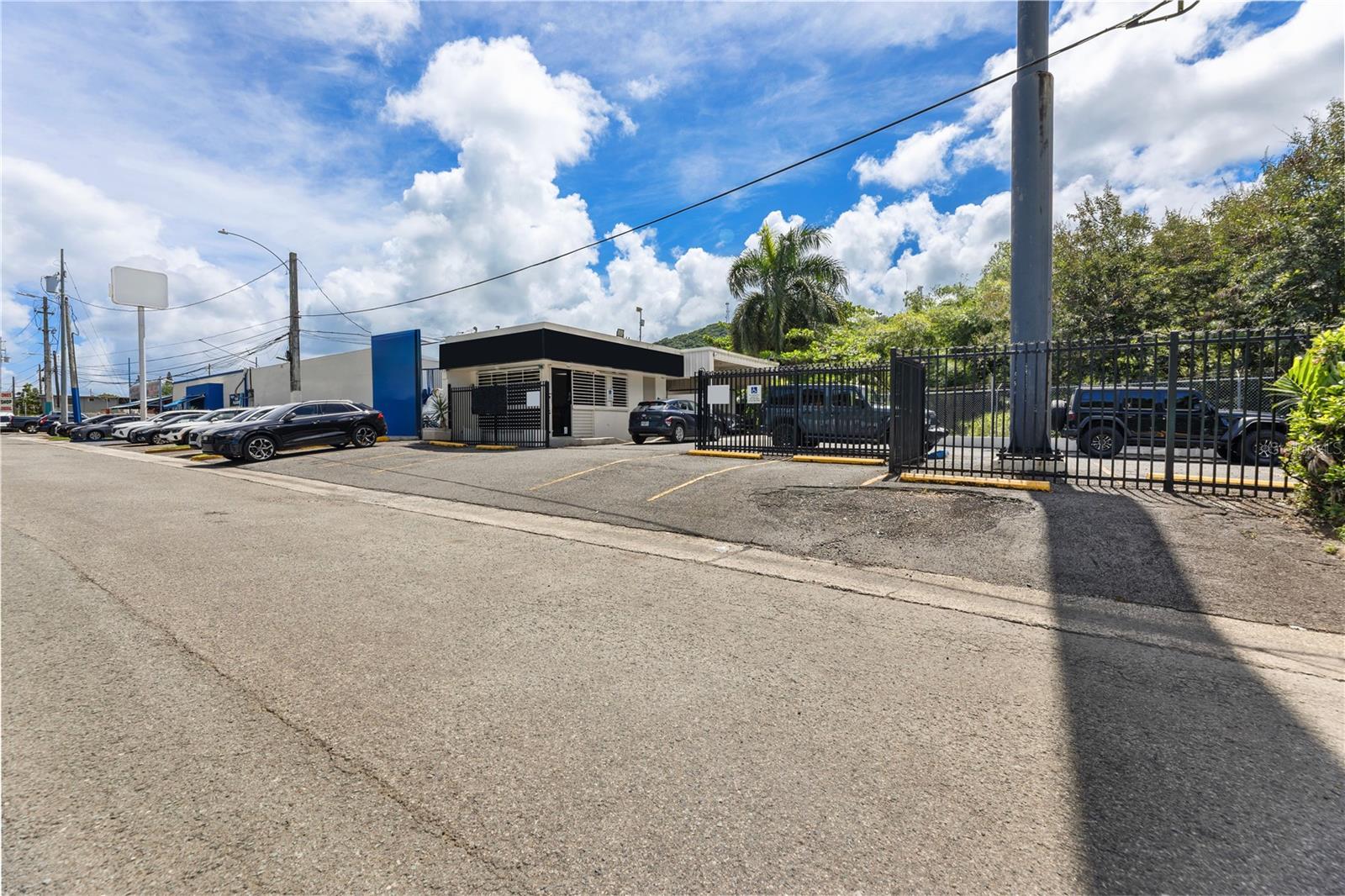 3 4229 CALLE MARGINAL