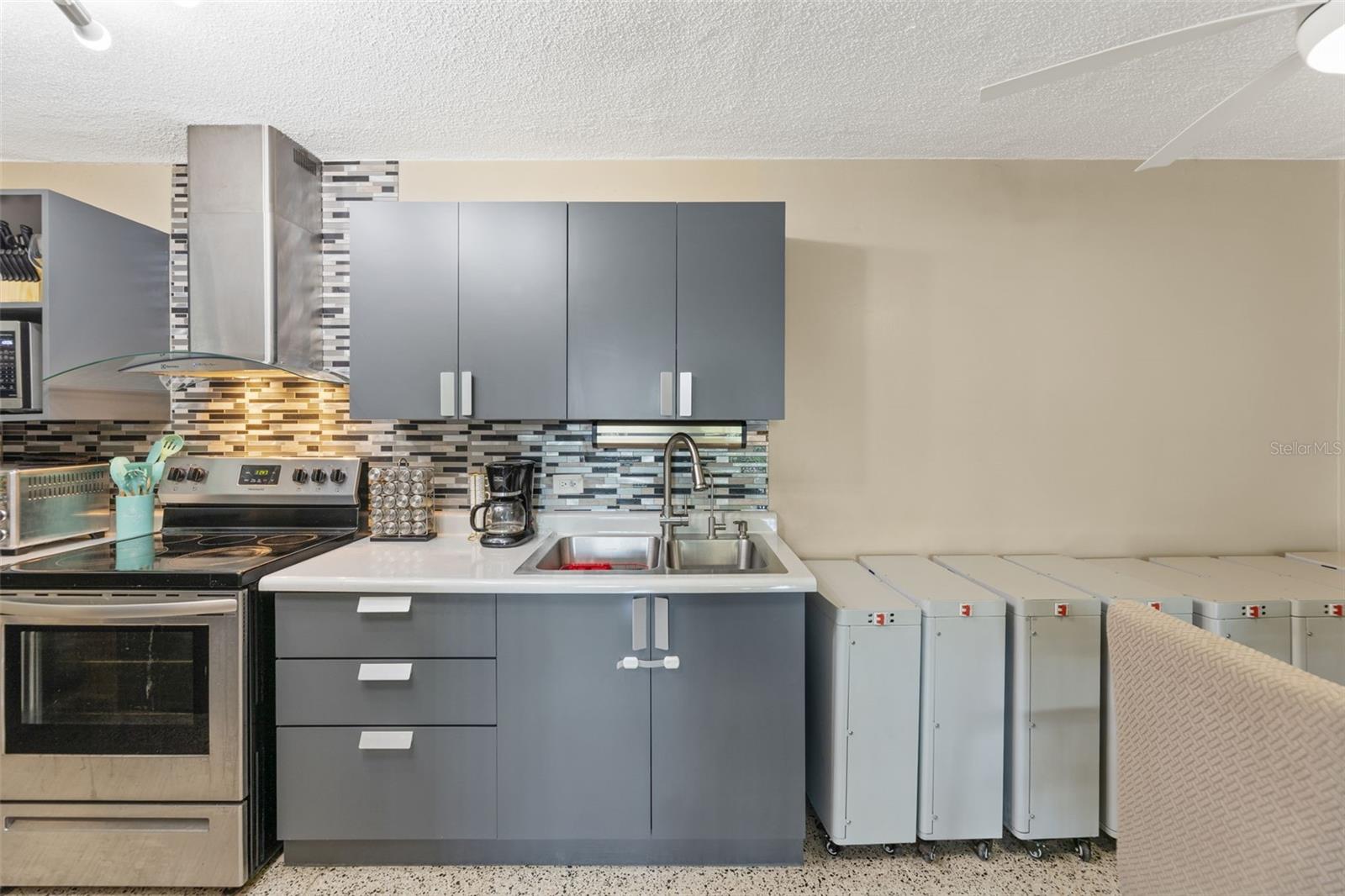 472 CALLE DE DIEGO #602 B