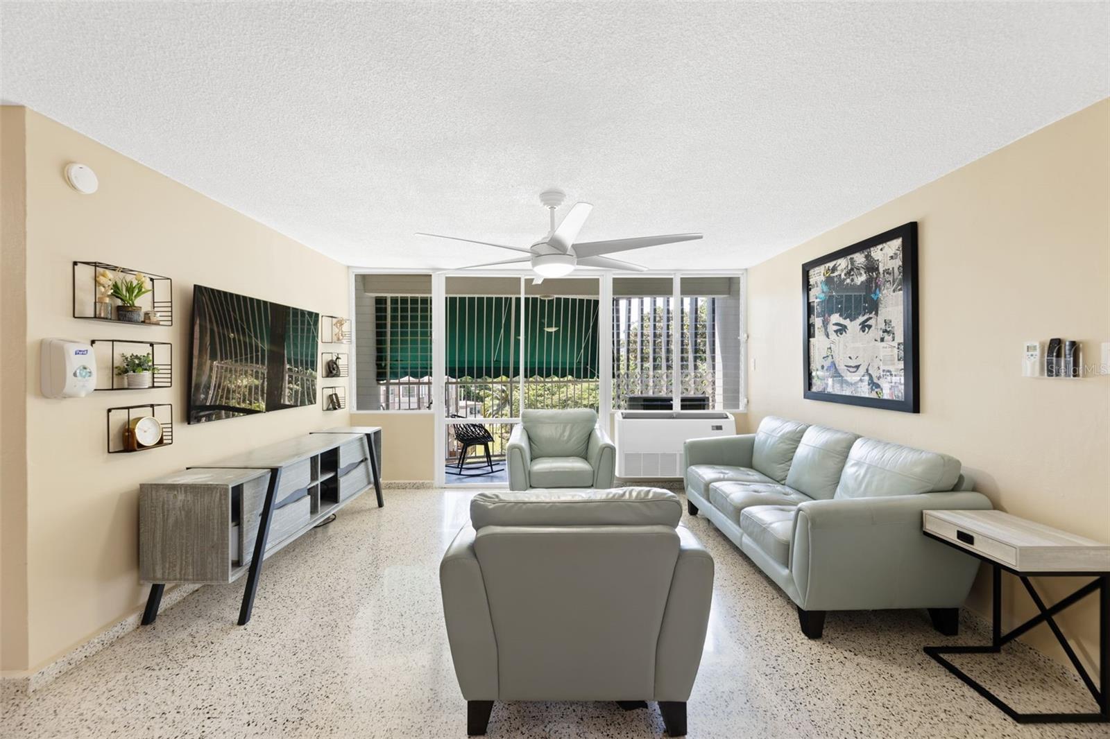 472 CALLE DE DIEGO #602 B