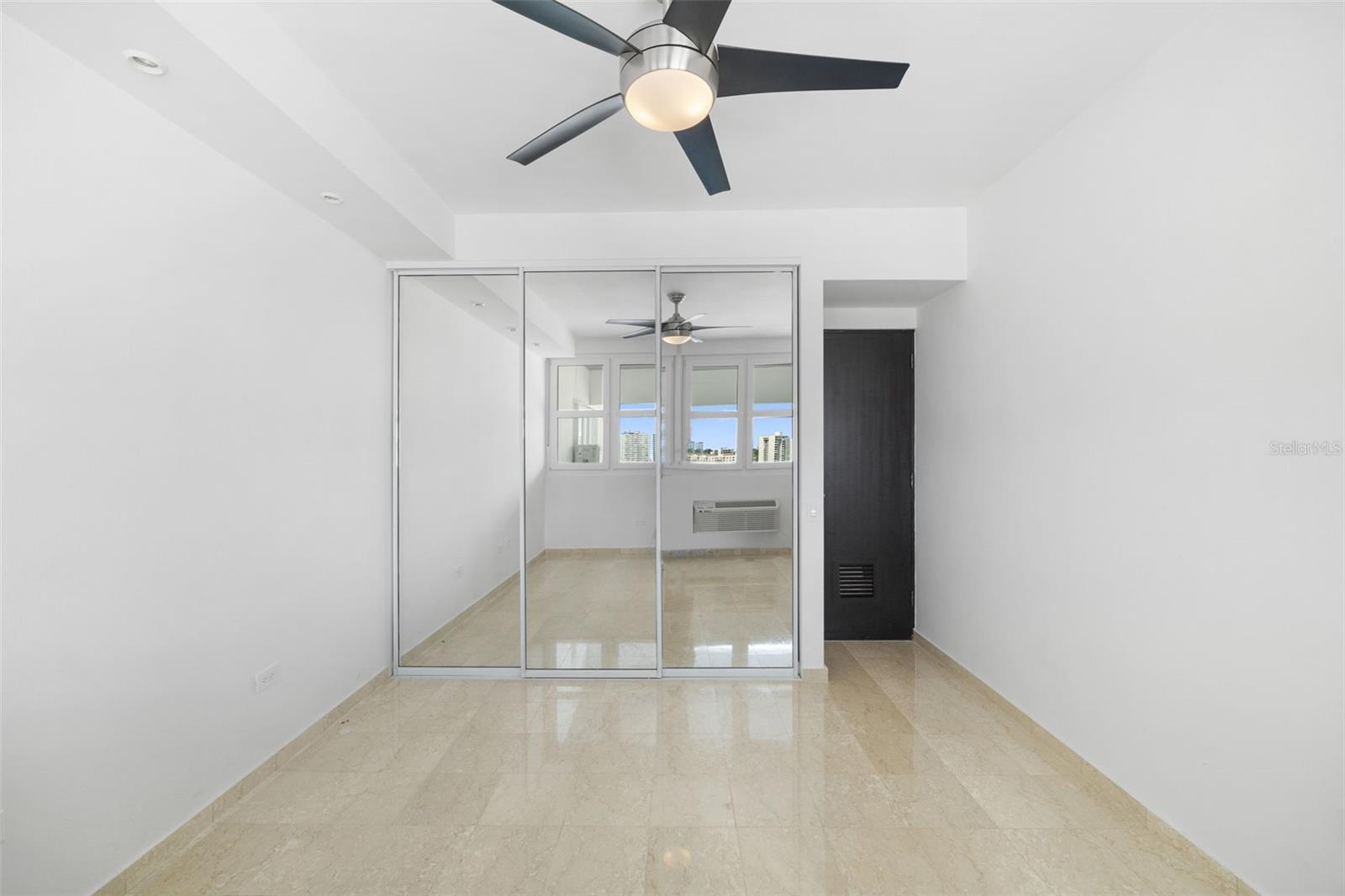 101 CALLE ORTEGON #1502