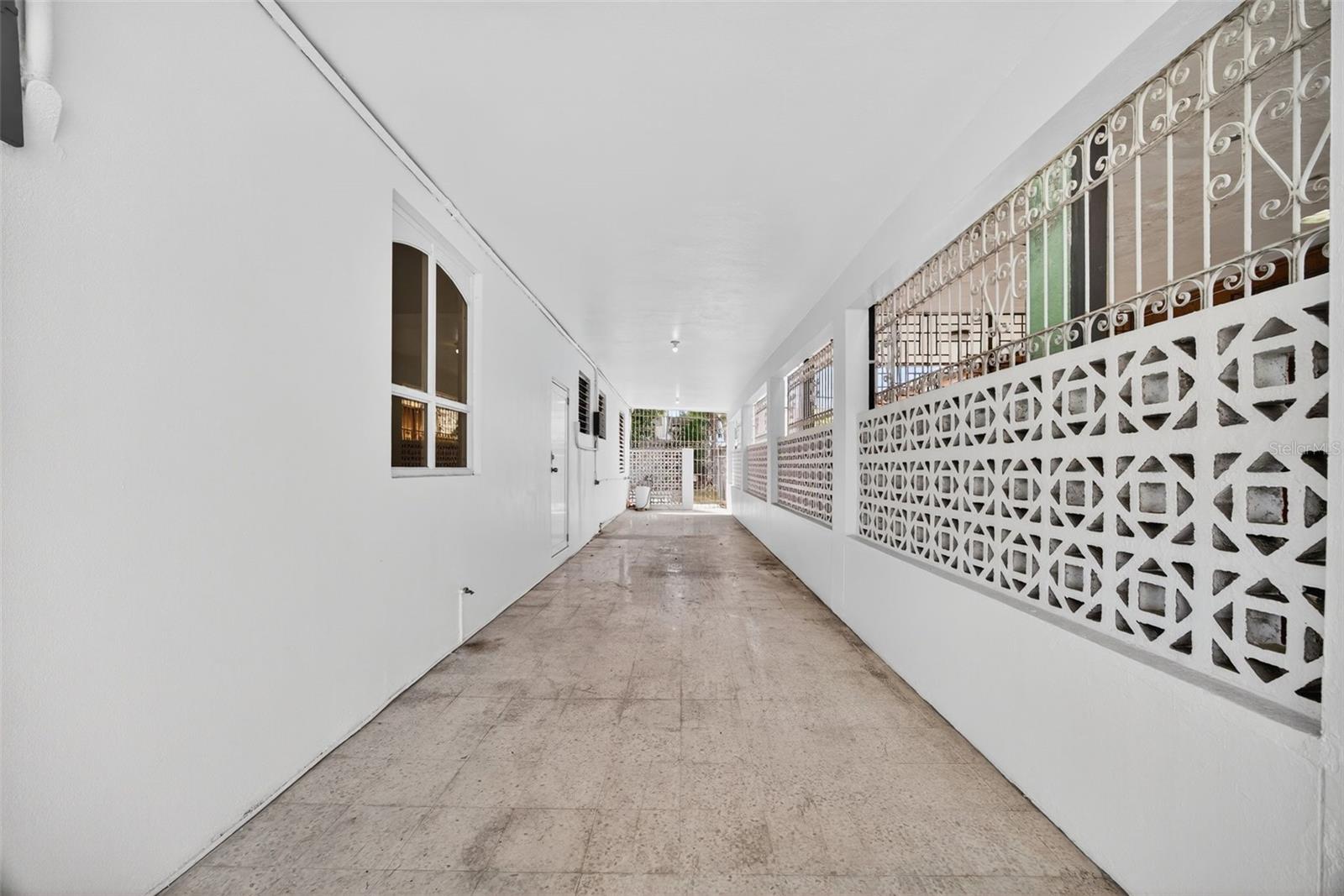 2182 LUIS A. FERRE BOULEVARD AVE LAS AMERICAS