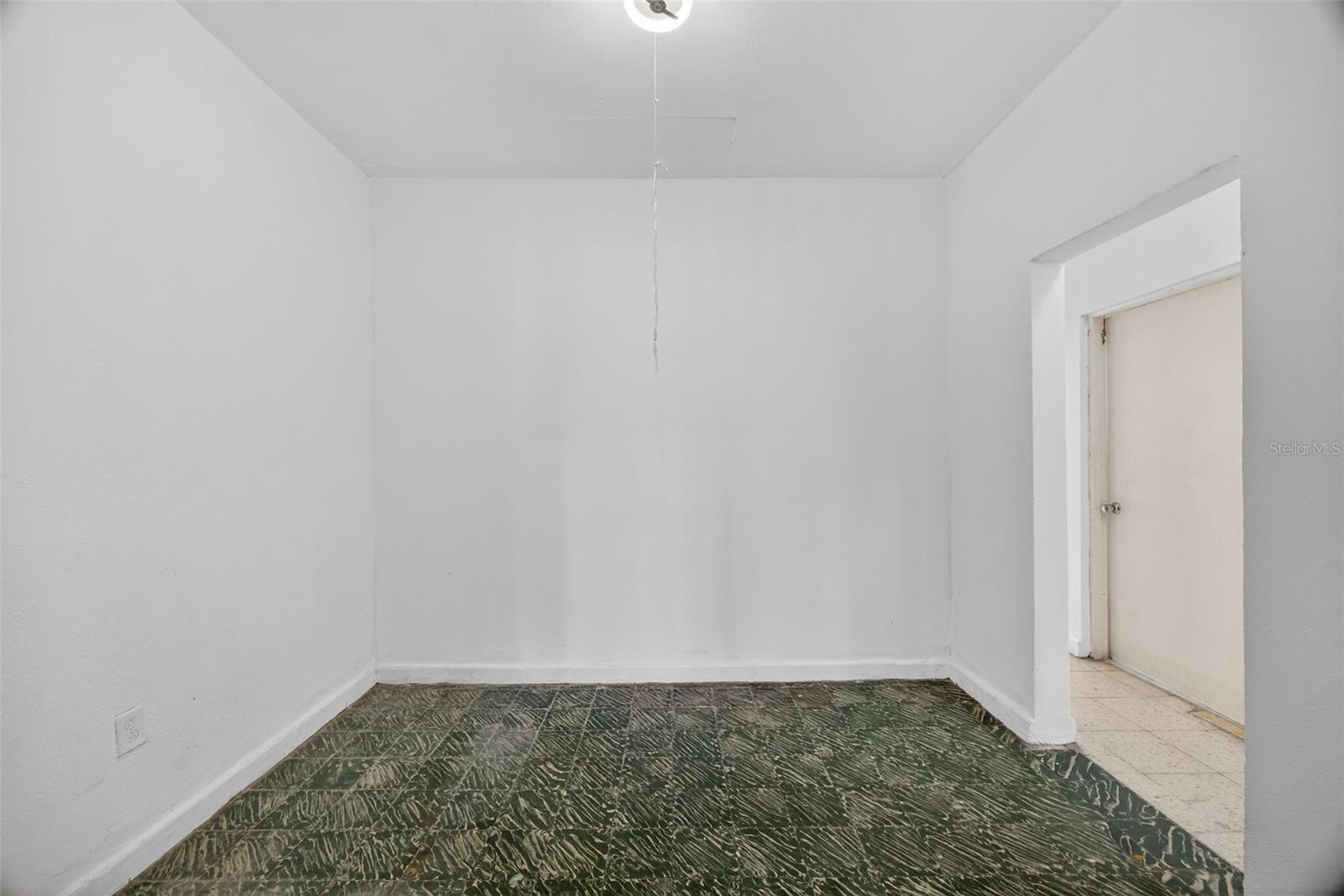 2182 LUIS A. FERRE BOULEVARD AVE LAS AMERICAS