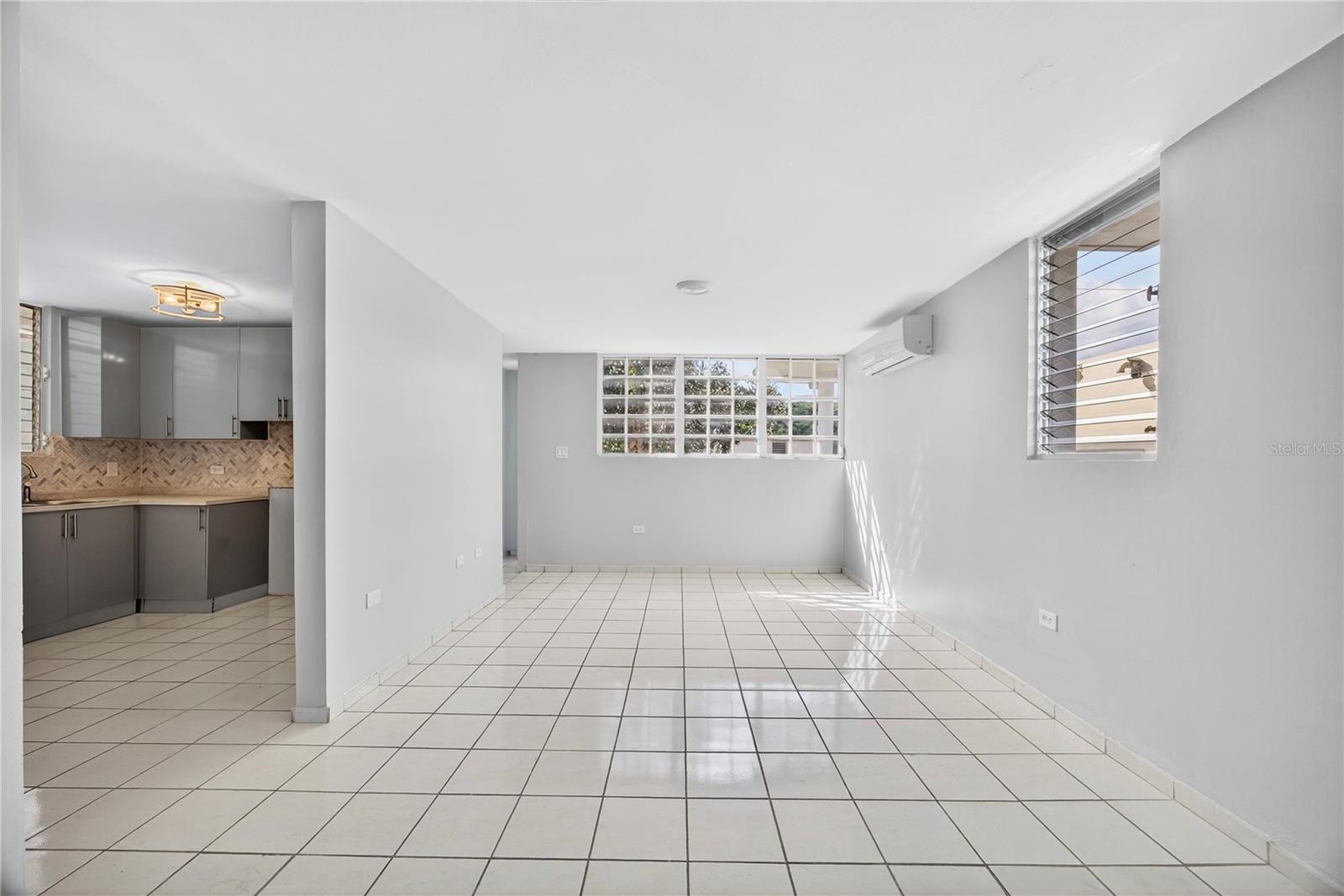 757 ENRIQUE LAGUERRE