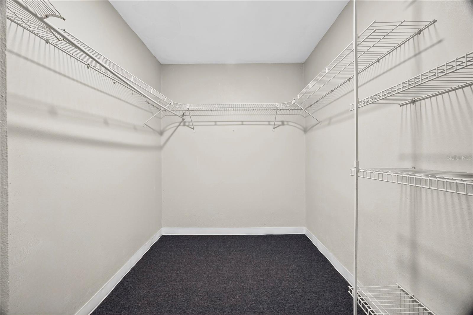 757 ENRIQUE LAGUERRE