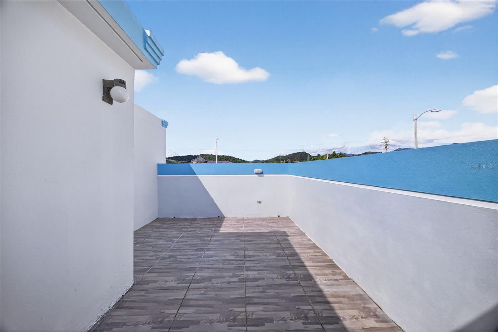 757 ENRIQUE LAGUERRE