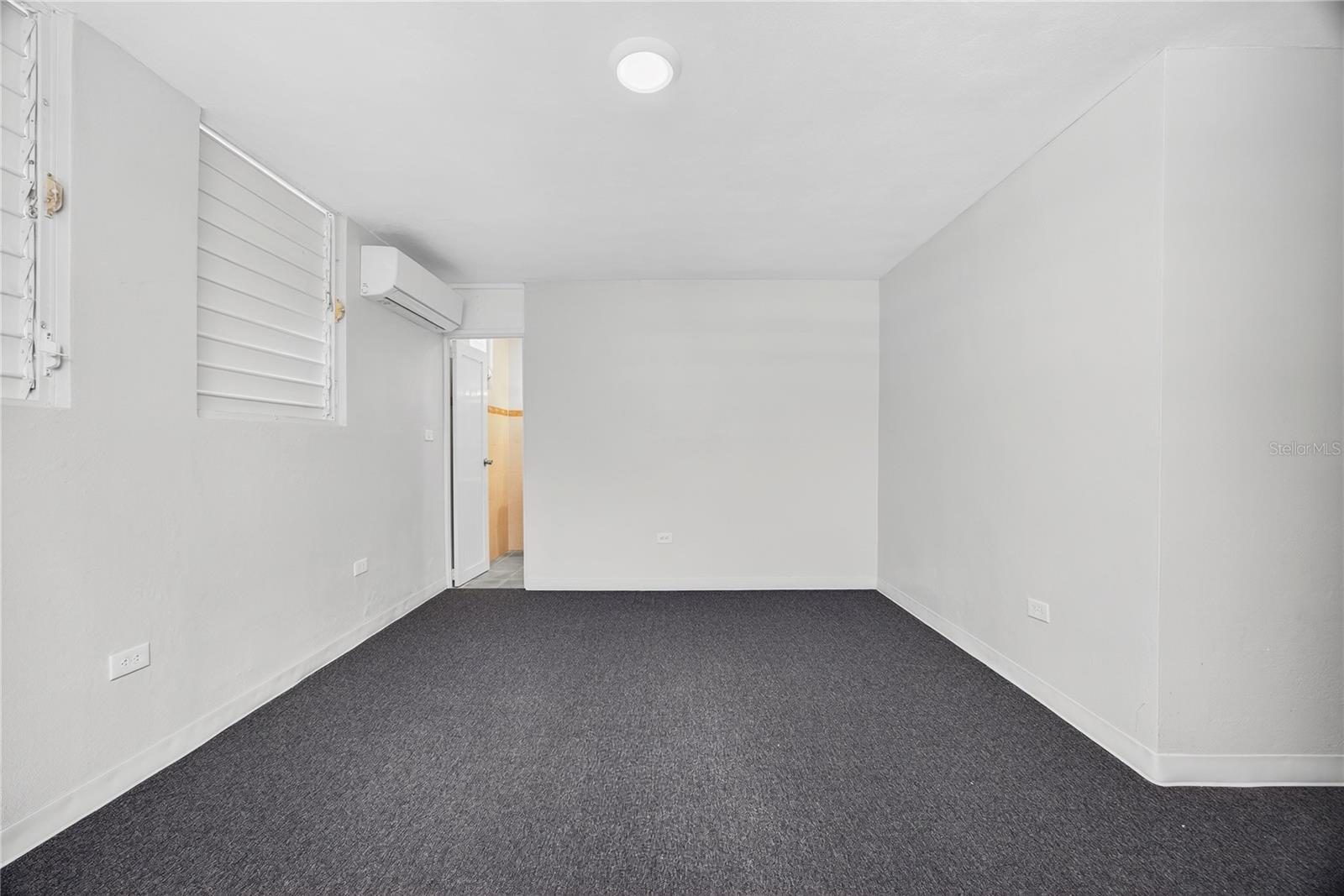 757 ENRIQUE LAGUERRE