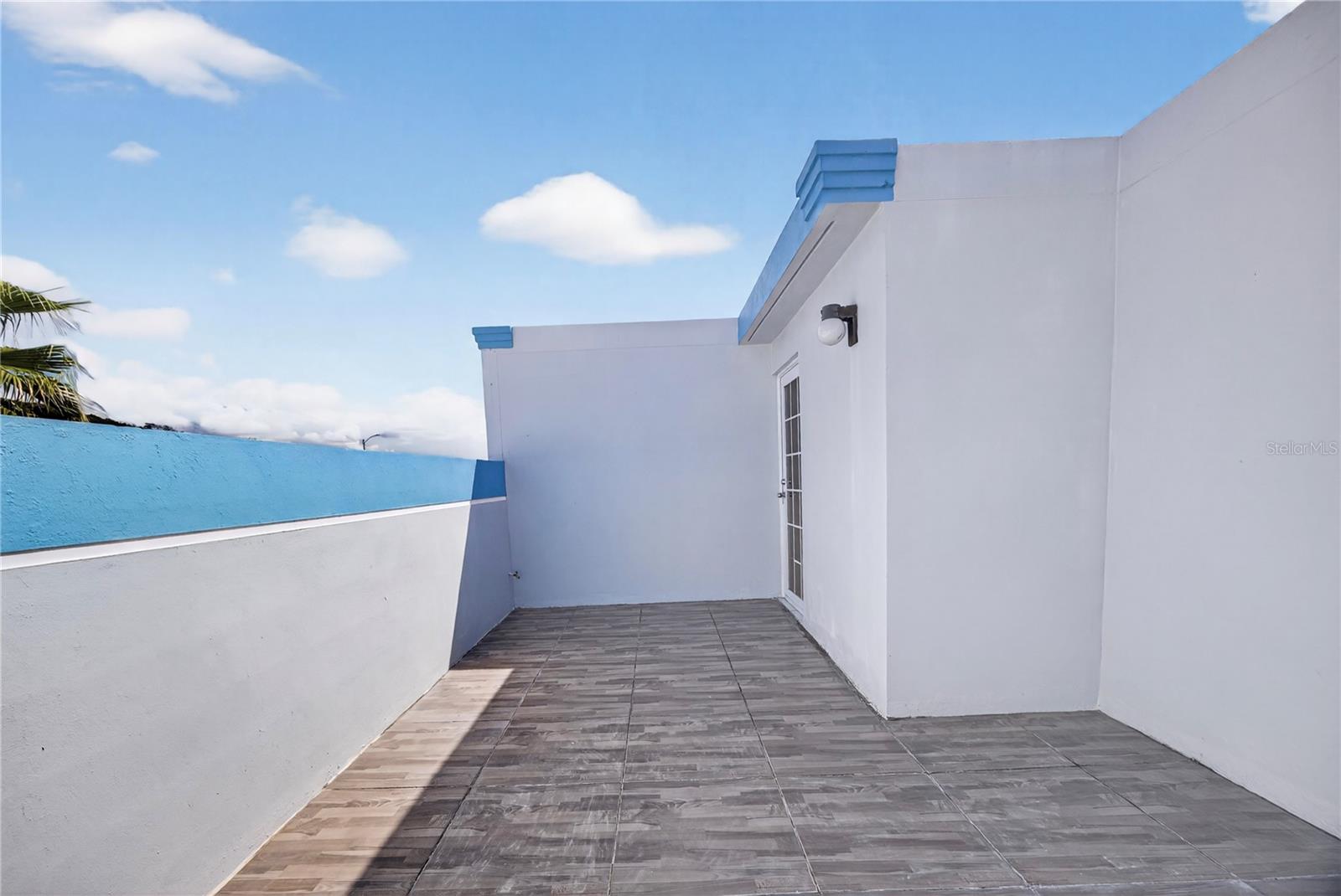 757 ENRIQUE LAGUERRE