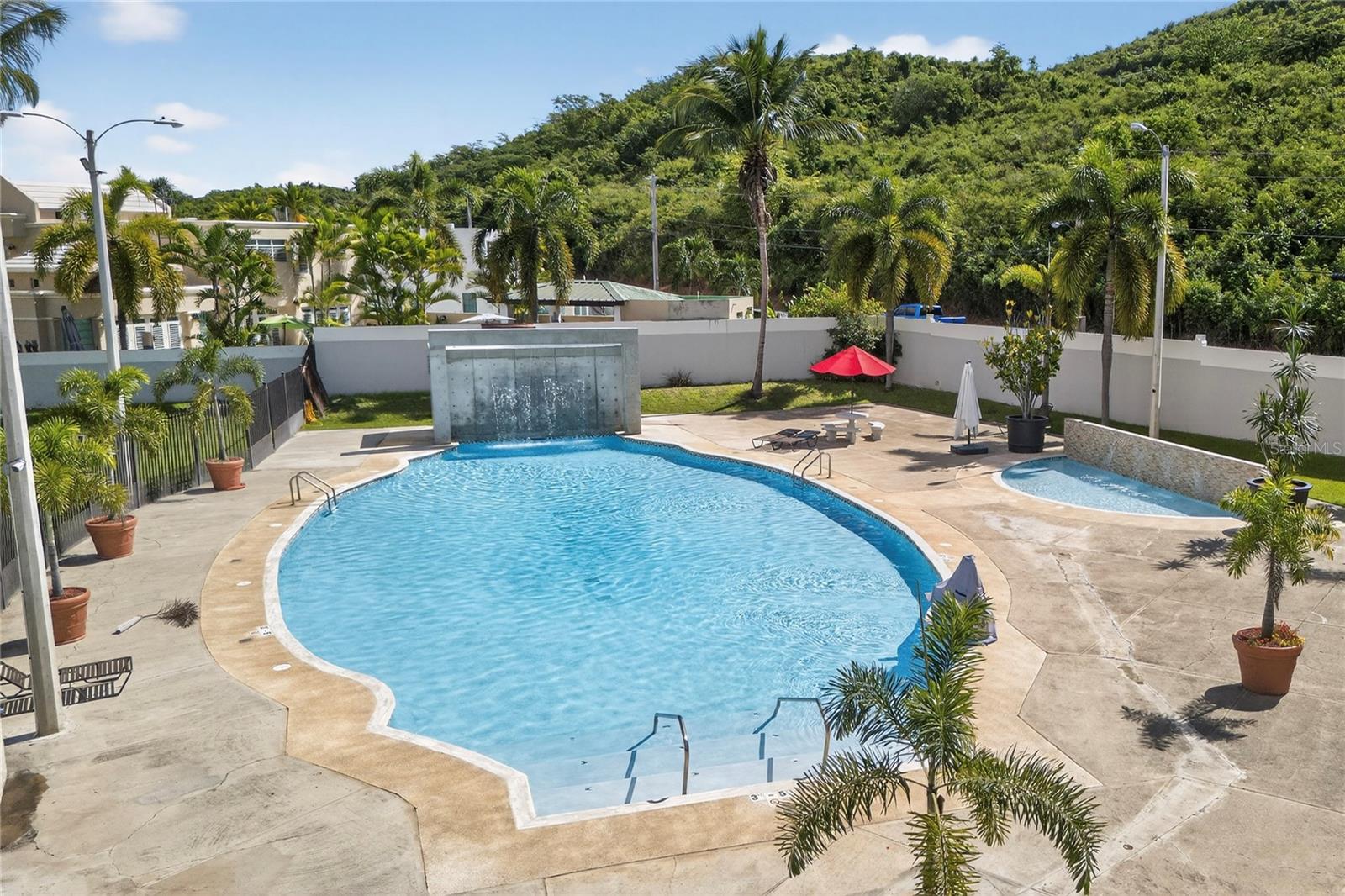 757 ENRIQUE LAGUERRE