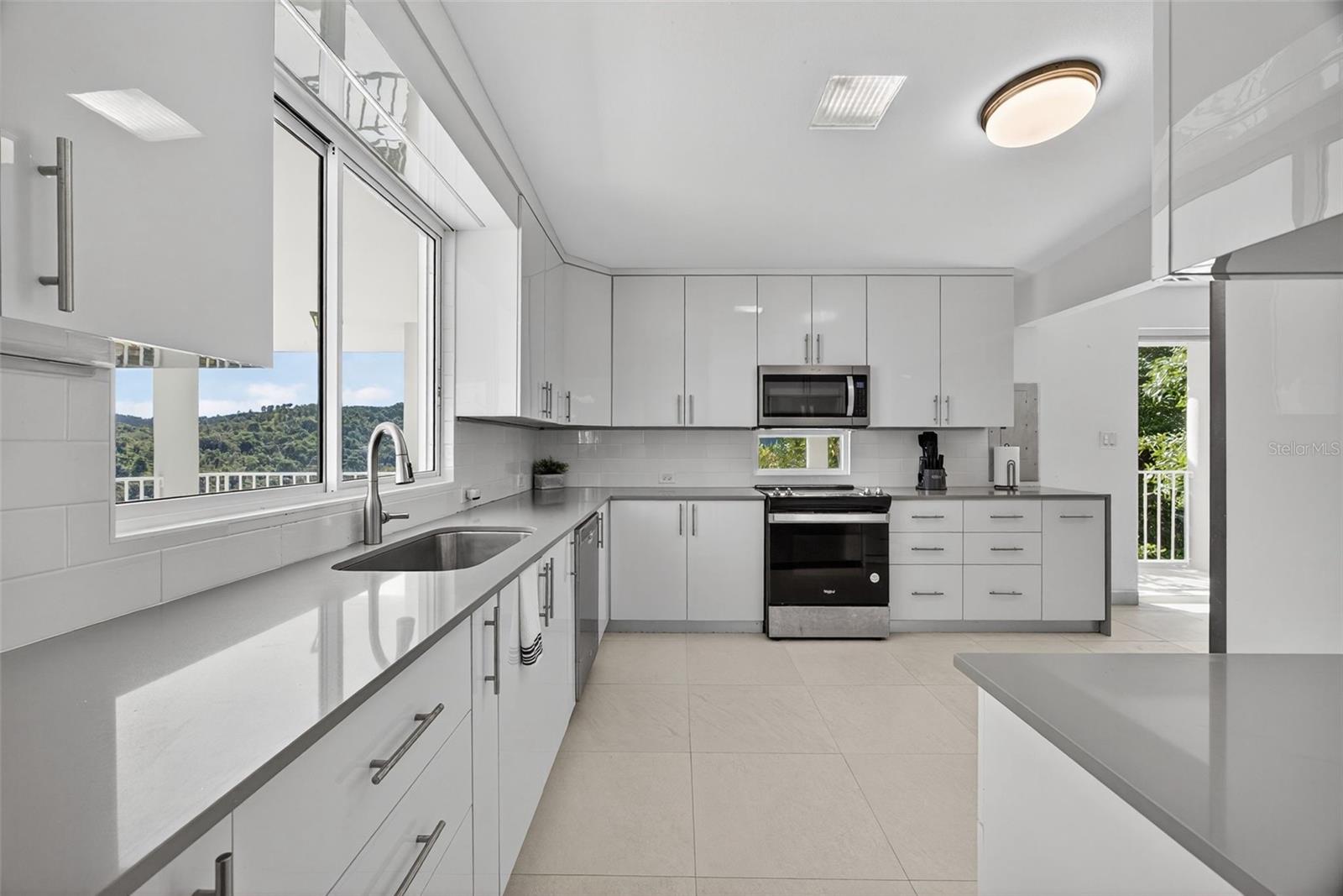 LOTE 15 CALLE ROBLES