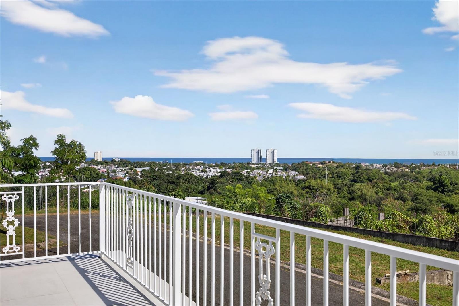 LOTE 15 CALLE ROBLES