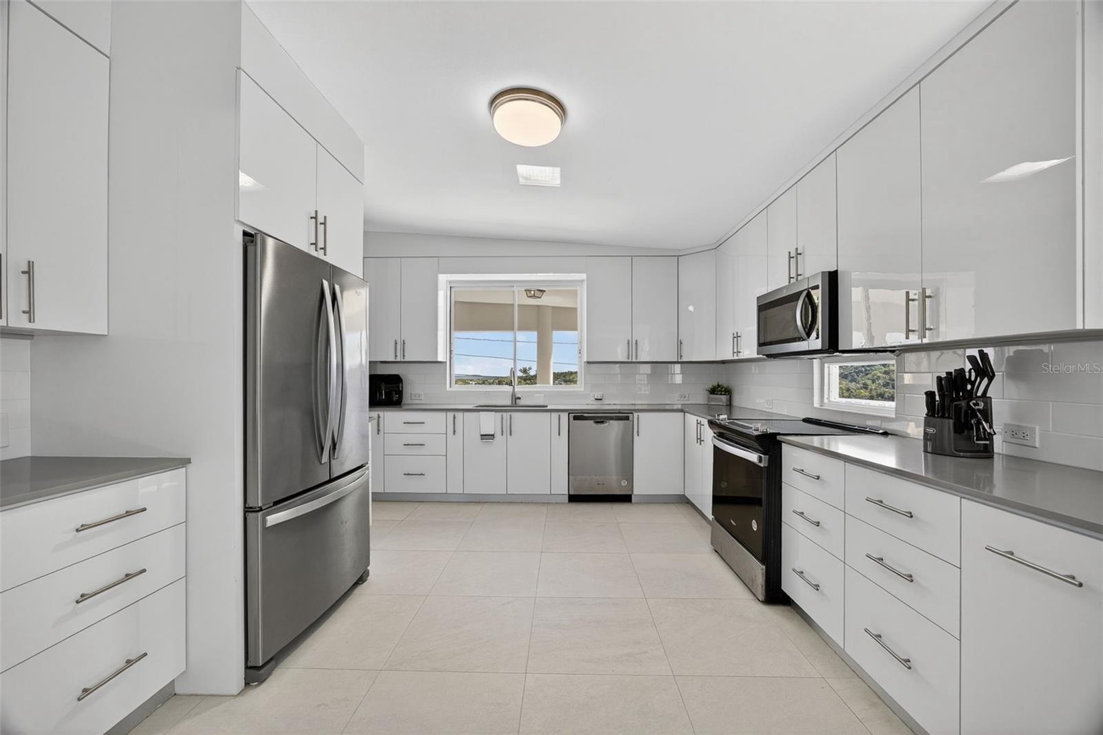 LOTE 15 CALLE ROBLES