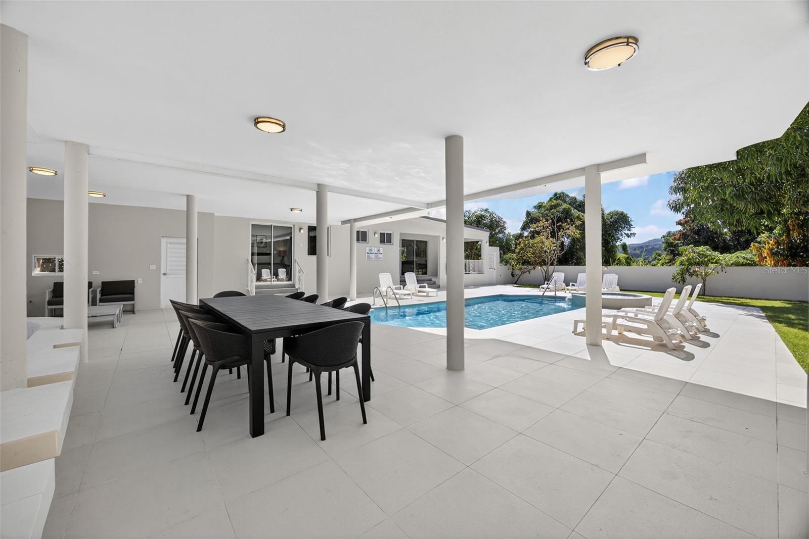 LOTE 15 CALLE ROBLES