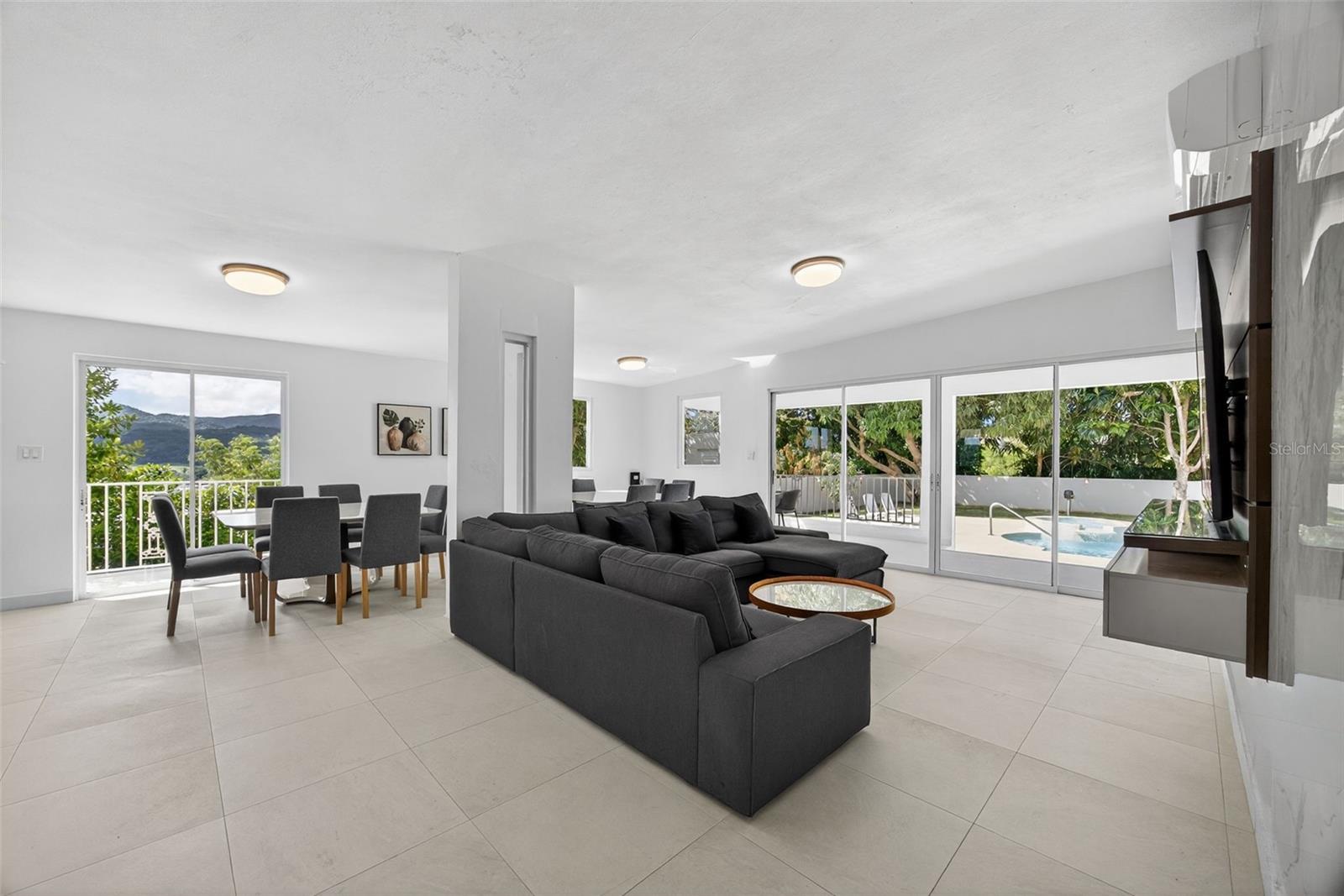 LOTE 15 CALLE ROBLES