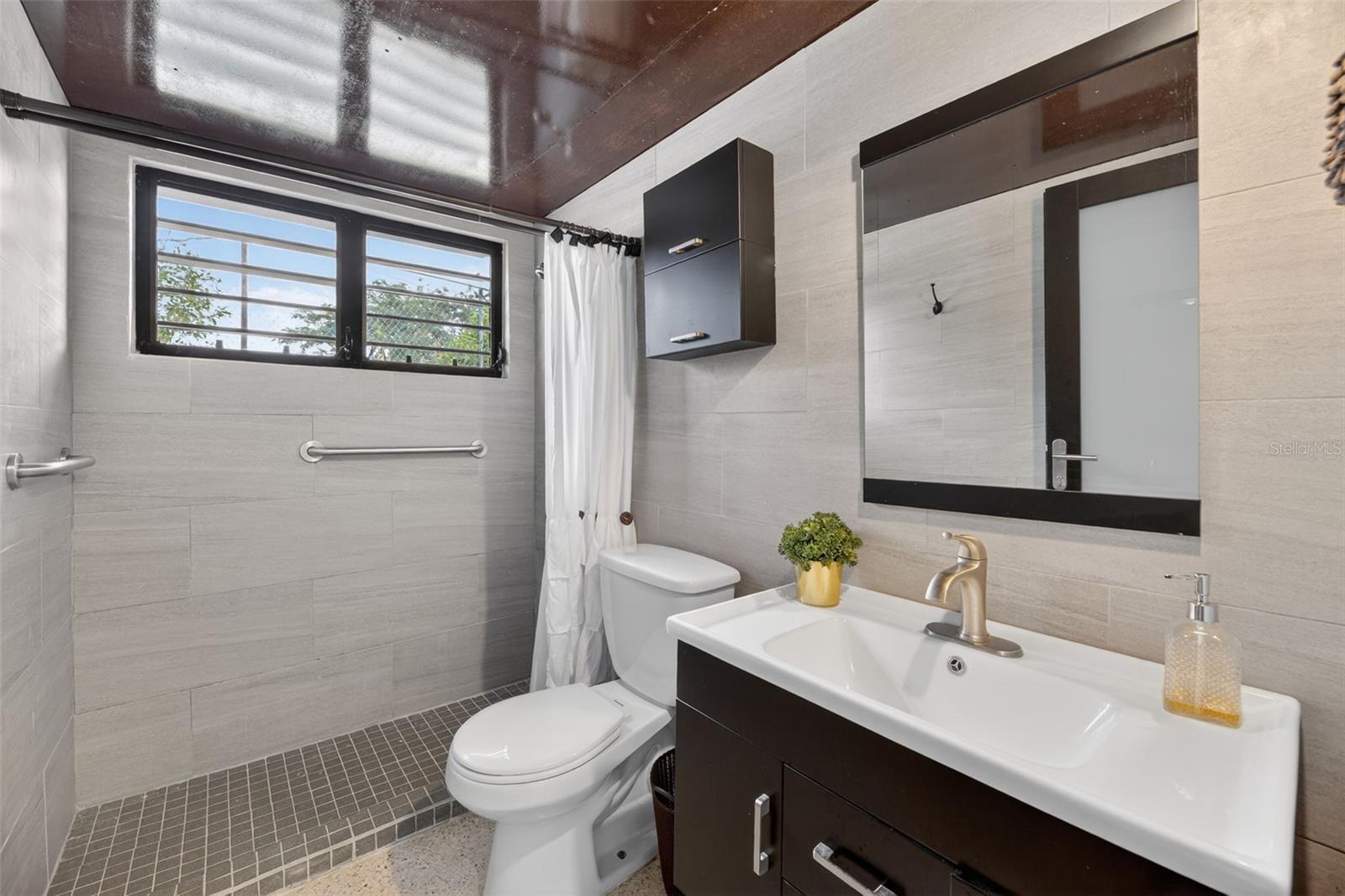 PR-942 KM 3.0 JAGUAS LOMAS