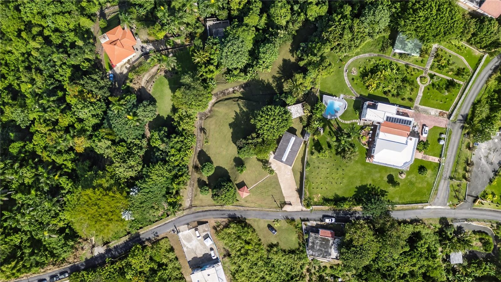 PR-942 KM 3.0 JAGUAS LOMAS