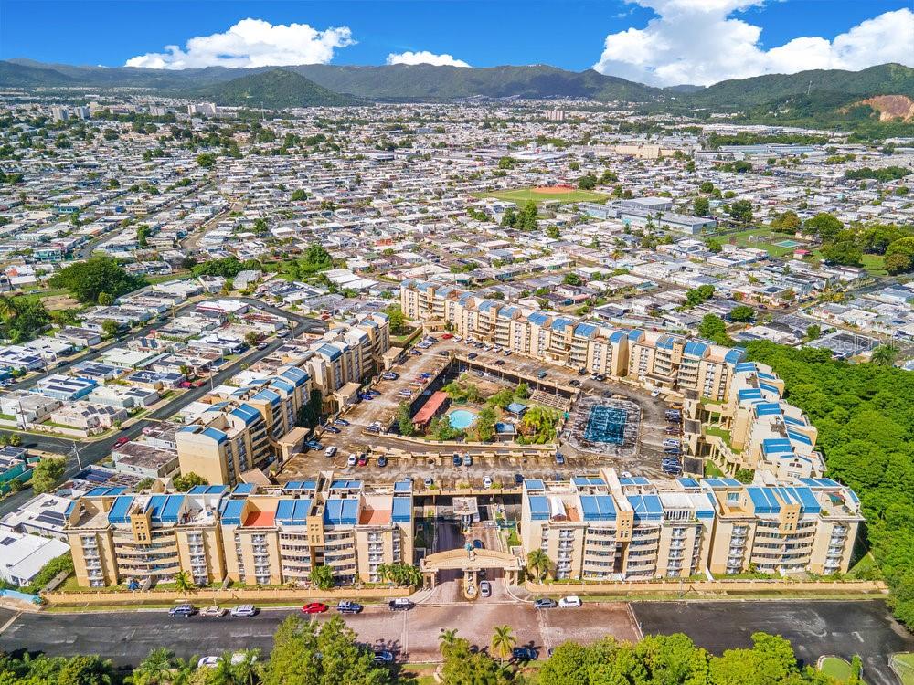 100 Espiritu Santo VILLA SANTA CECILIA AVE #7405