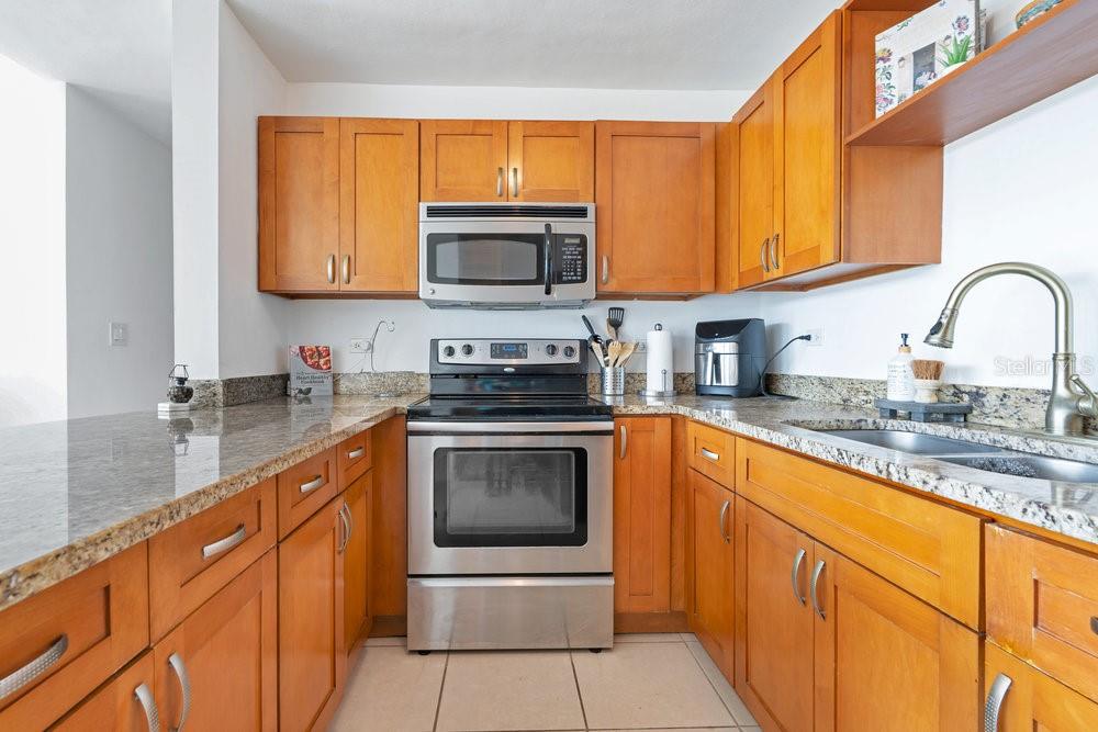 100 Espiritu Santo VILLA SANTA CECILIA AVE #7405