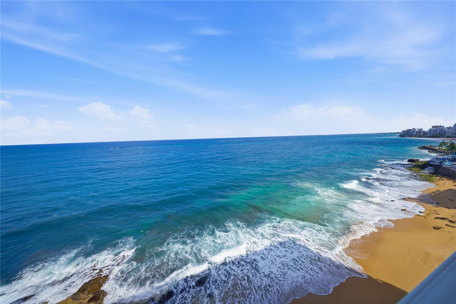 1035 ASHFORD AVE MIRADOR DE CONDADO #1107