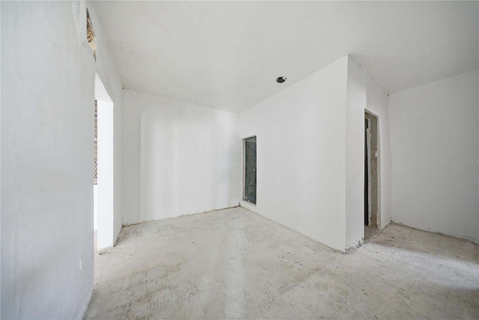 1107 AVENIDA ROOSEVELT