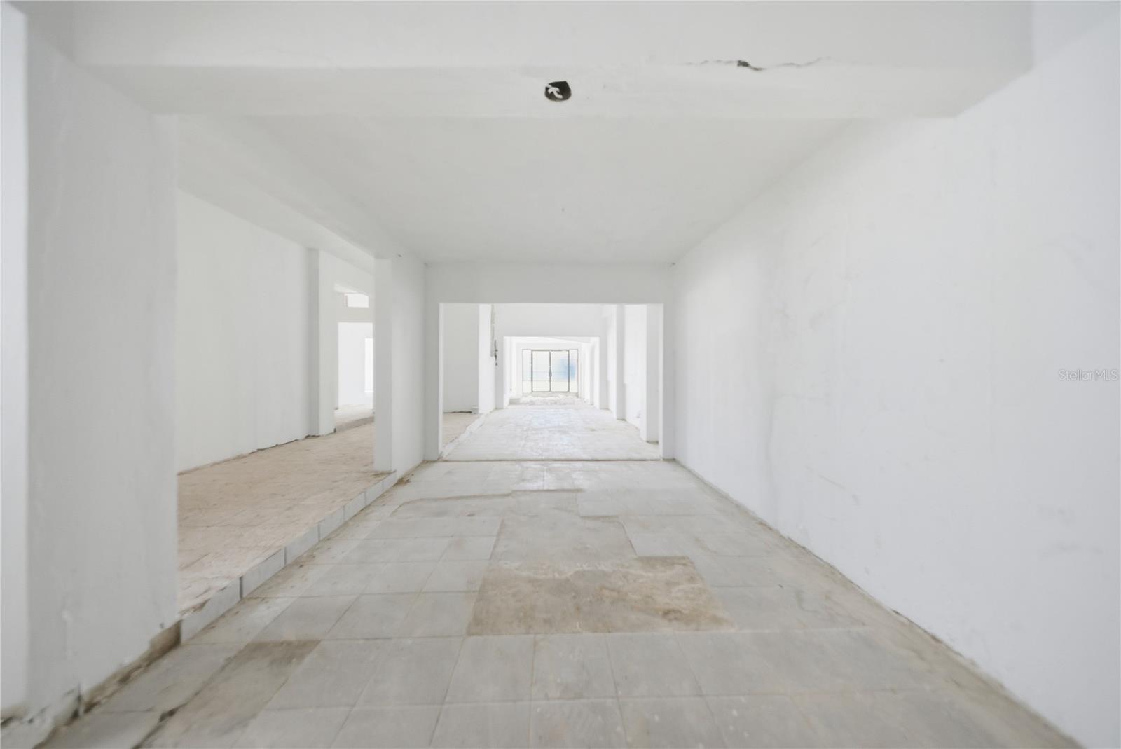 1107 AVENIDA ROOSEVELT