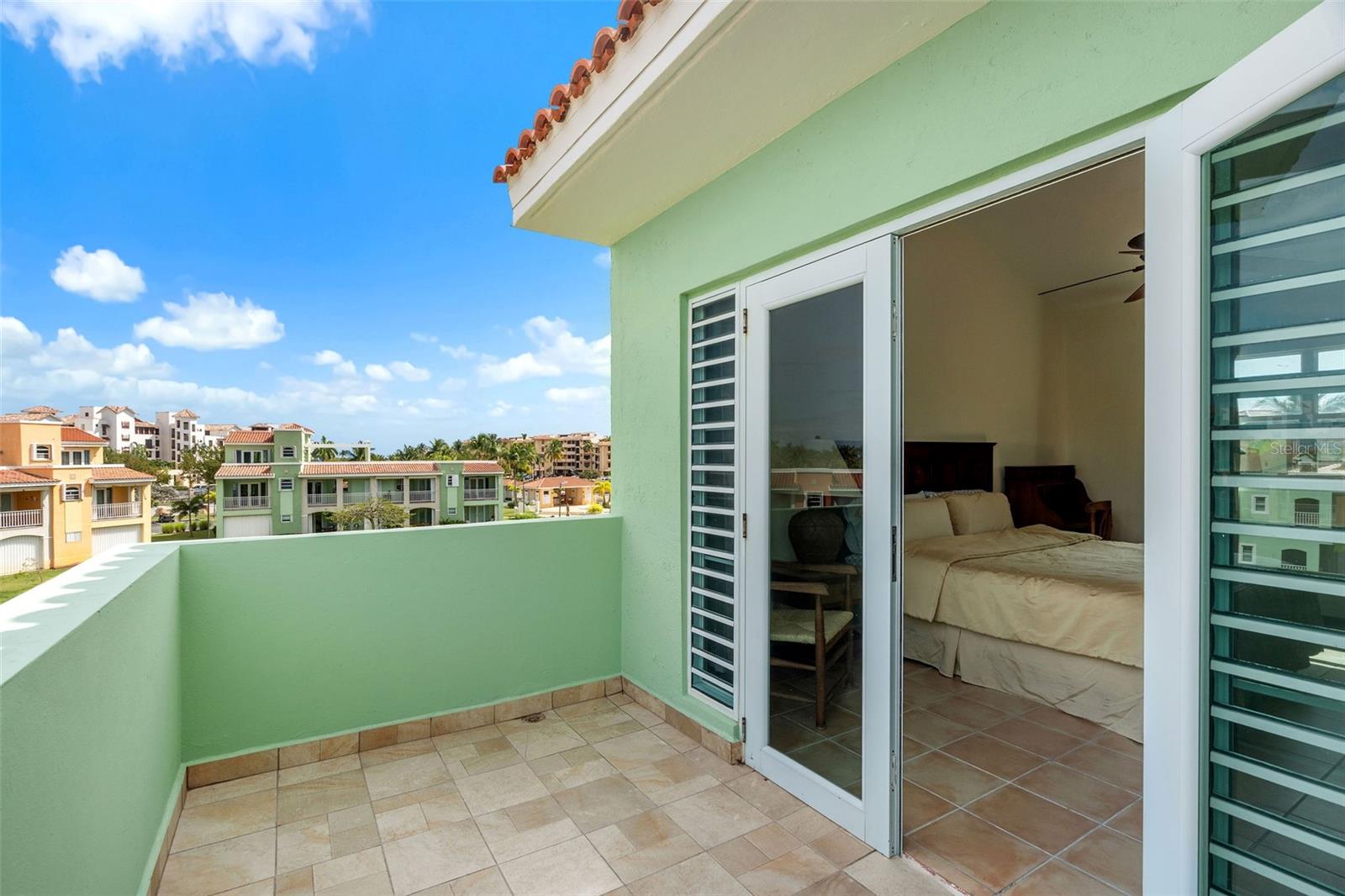 195 CANDELERO DRIVE #6232