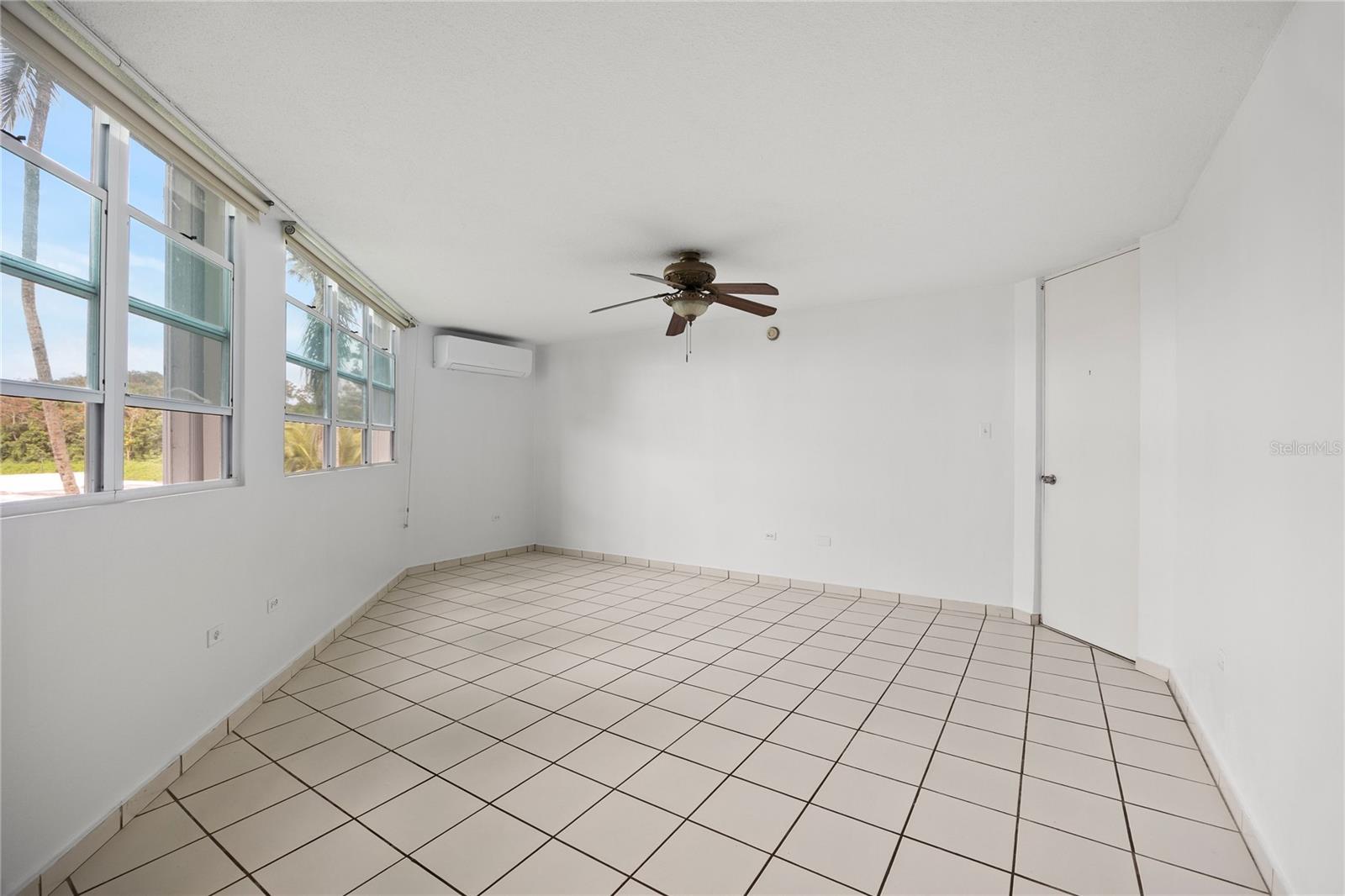 1500 AVE MONTEHIEDRA #303