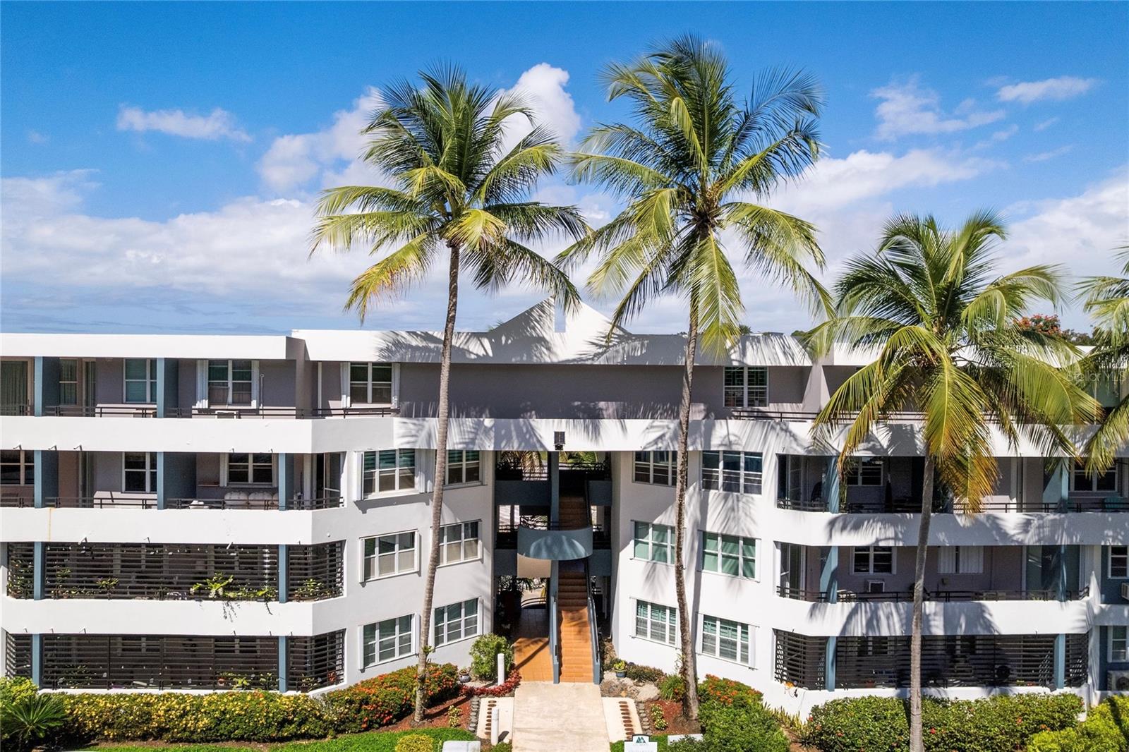 1500 AVE MONTEHIEDRA #303