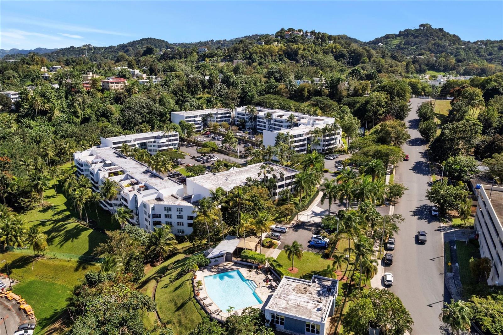 1500 AVE MONTEHIEDRA #303