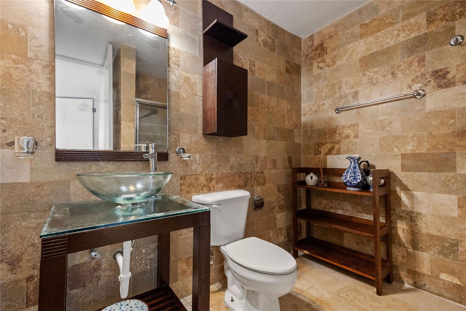 1500 AVE MONTEHIEDRA #303