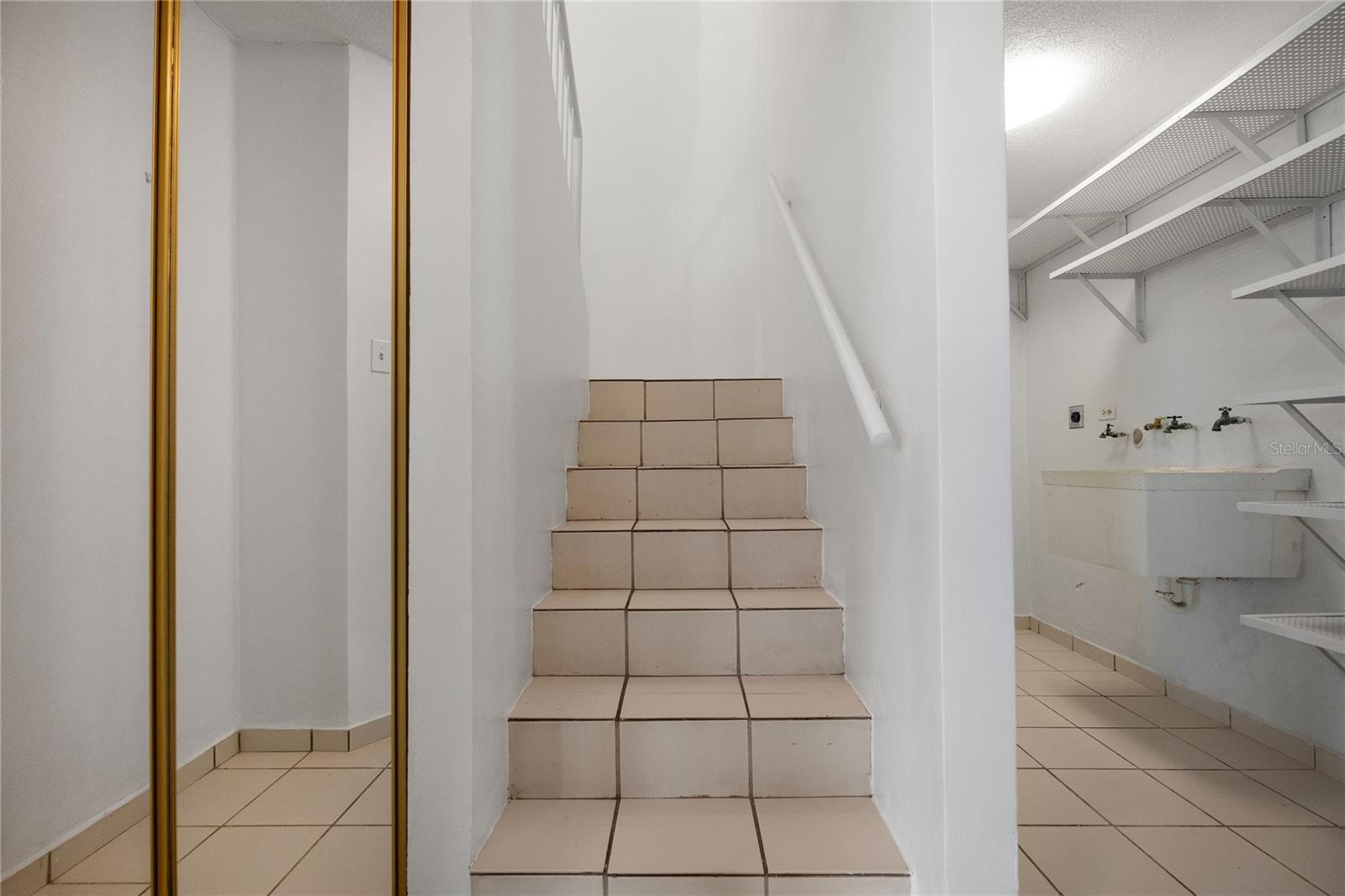 1500 AVE MONTEHIEDRA #303