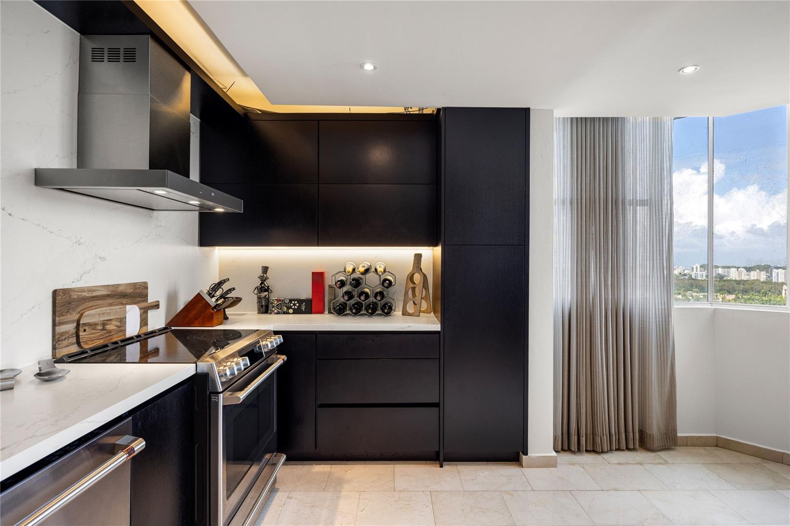 14 CARR 833 LA CIMA DE TORRIMAR #1001