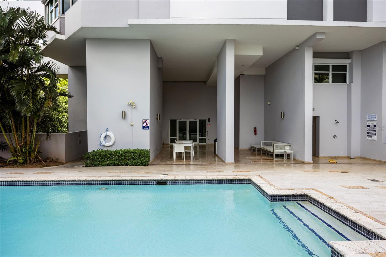 14 CARR 833 LA CIMA DE TORRIMAR #1001