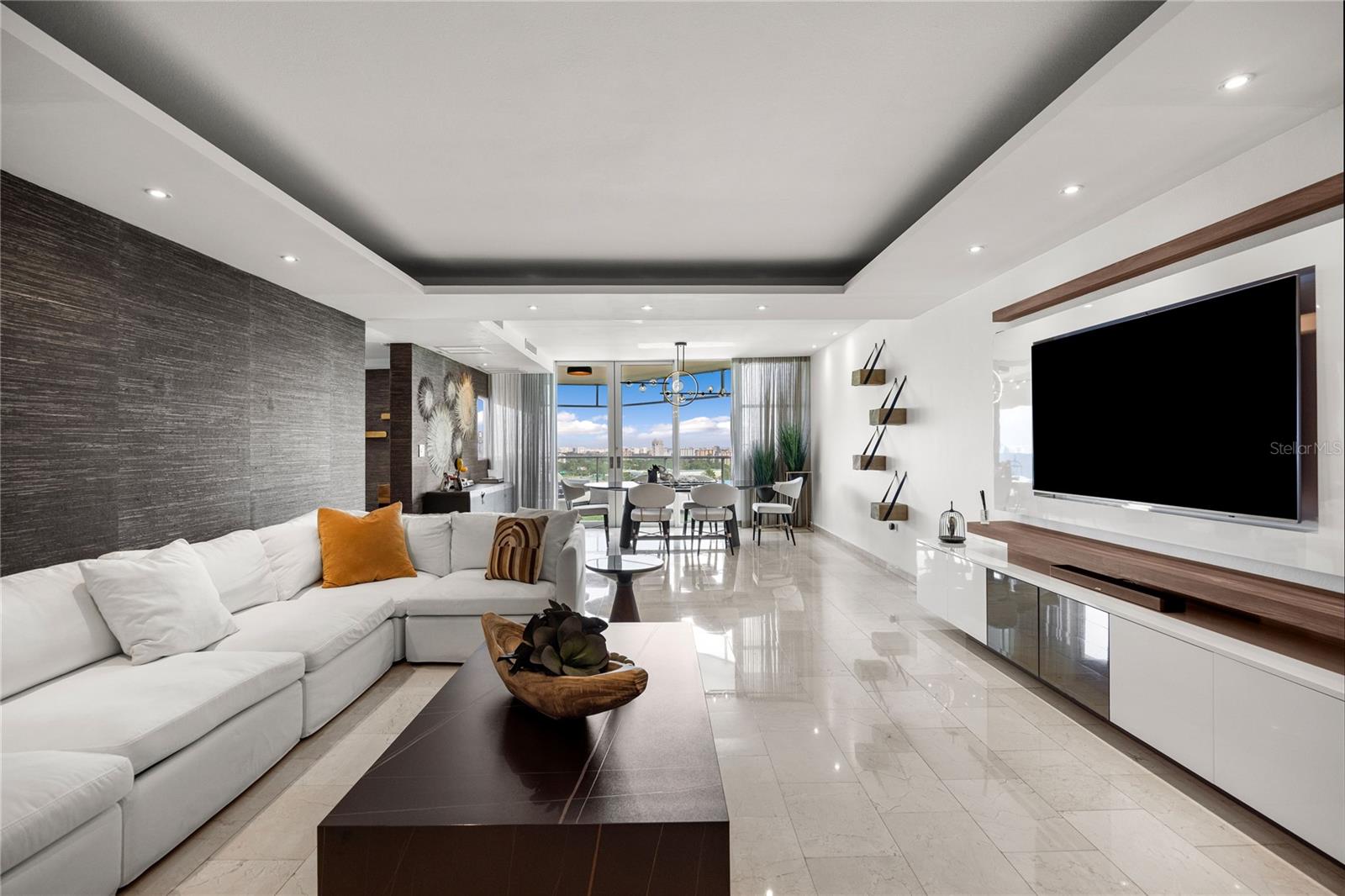 14 CARR 833 LA CIMA DE TORRIMAR #1001