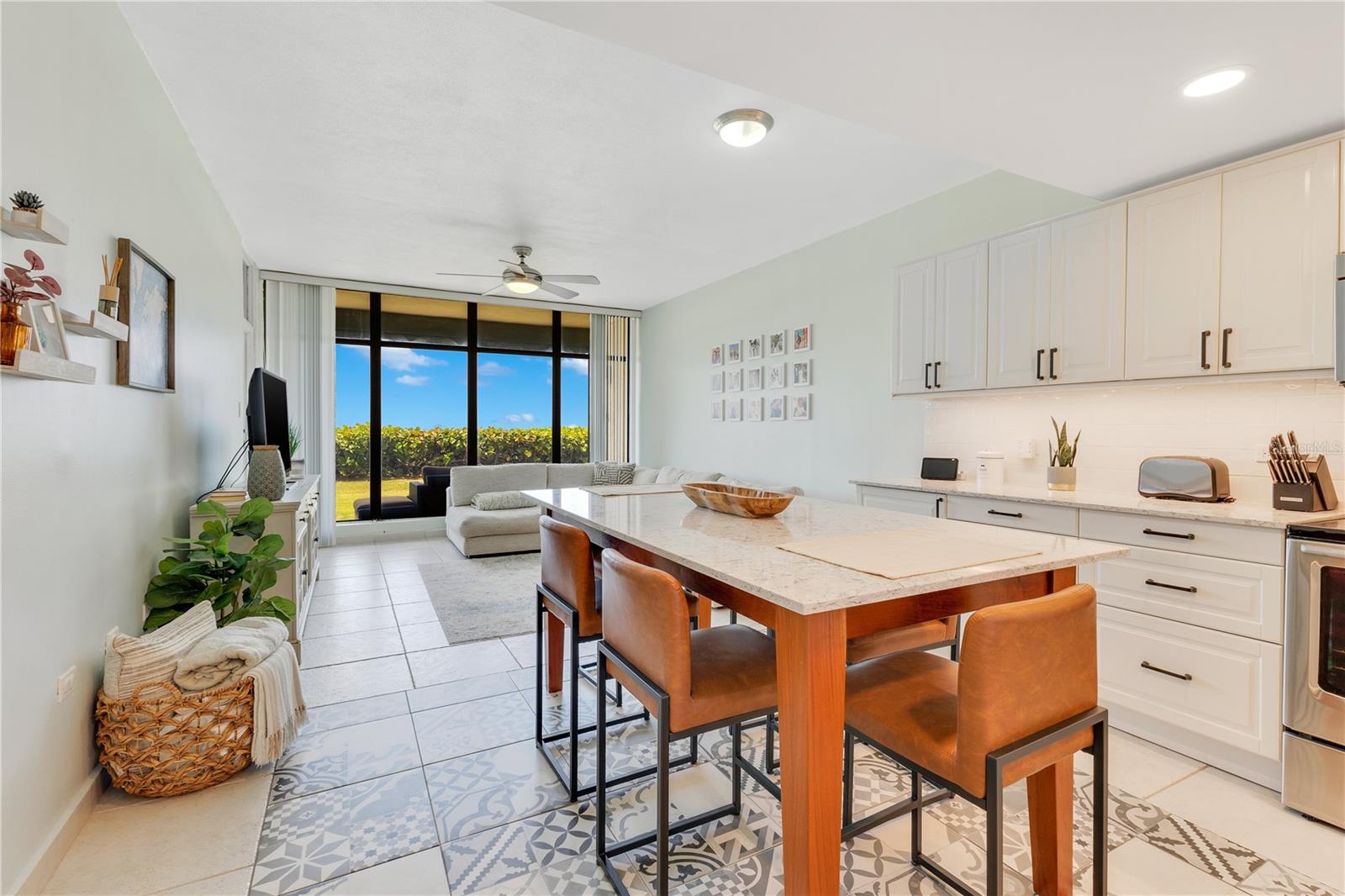 140 BEACH VILLAGE DR #140