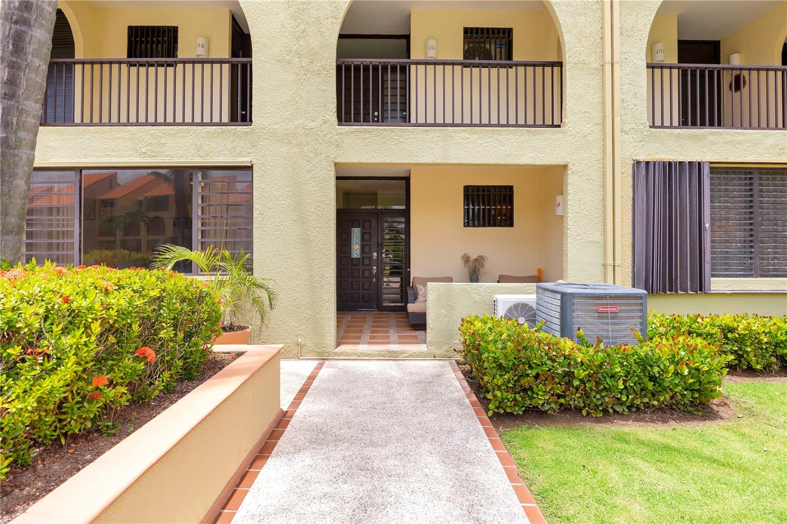 140 BEACH VILLAGE DR #140