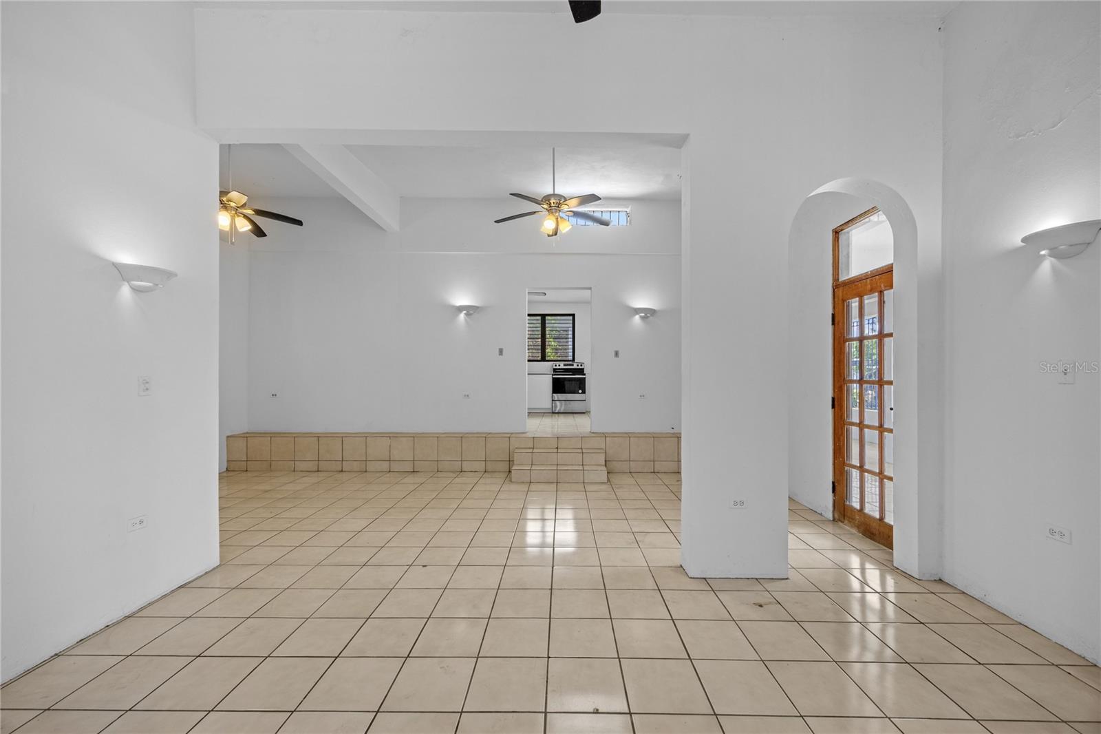 CAPARRA HEIGHTS J-42 ESCORIAL AVE
