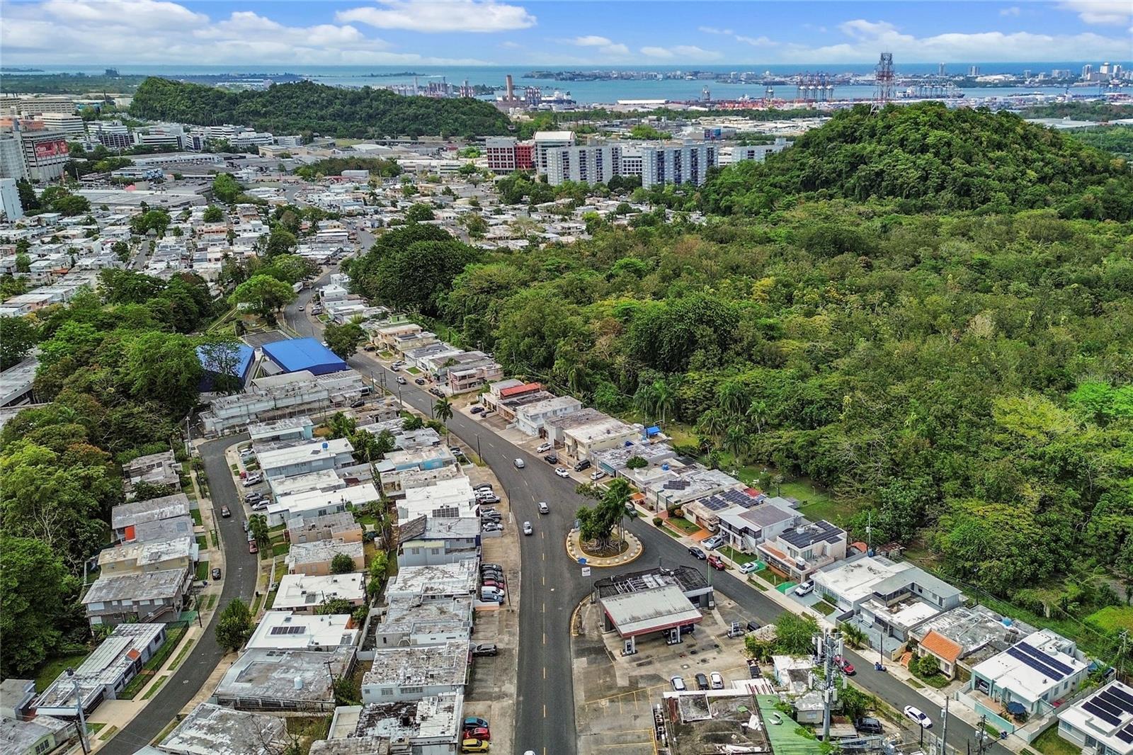 CAPARRA HEIGHTS J-42 ESCORIAL AVE