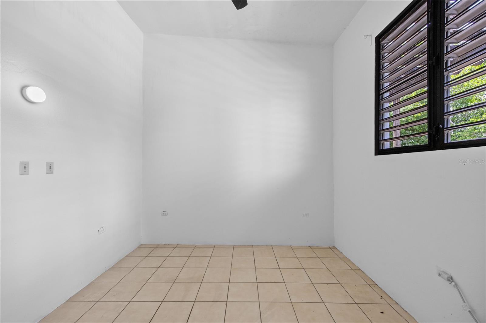CAPARRA HEIGHTS J-42 ESCORIAL AVE