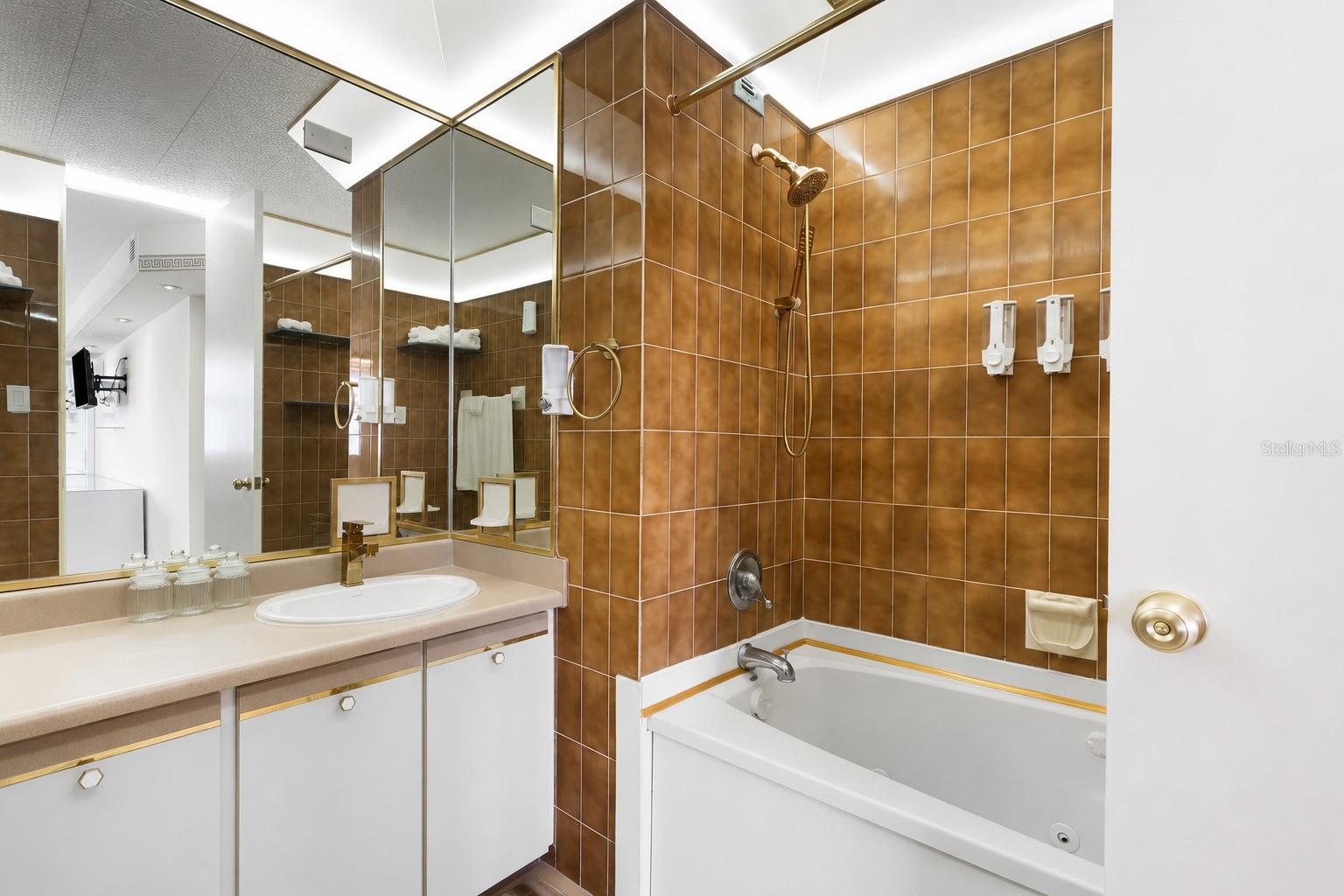 801 JOSÉ M. TARTAK AVE #801 A