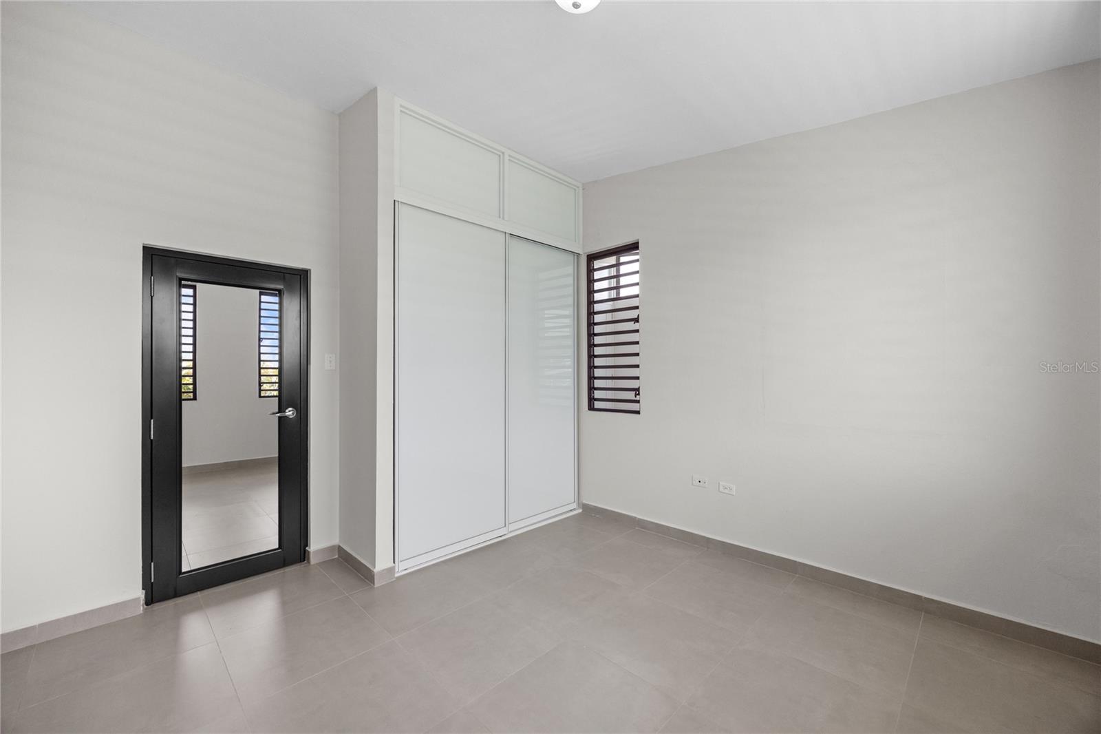 4 REXVILLE VAN SCOY