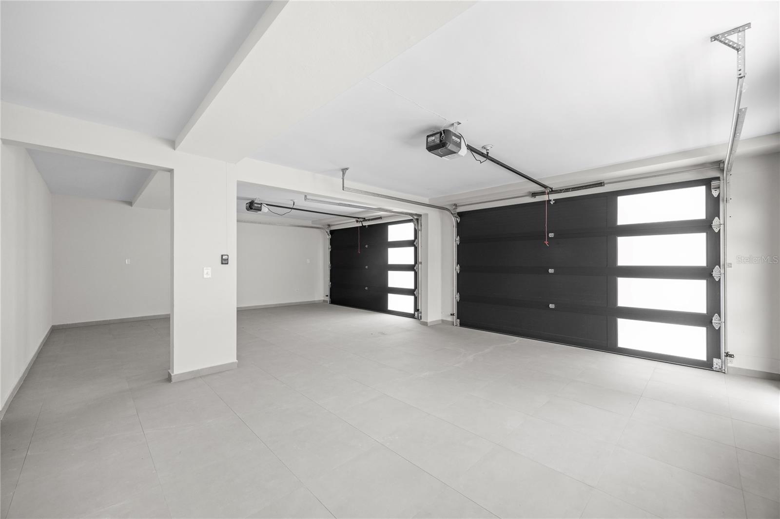 4 REXVILLE VAN SCOY