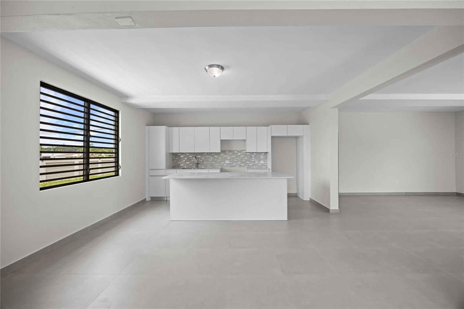 4 REXVILLE VAN SCOY