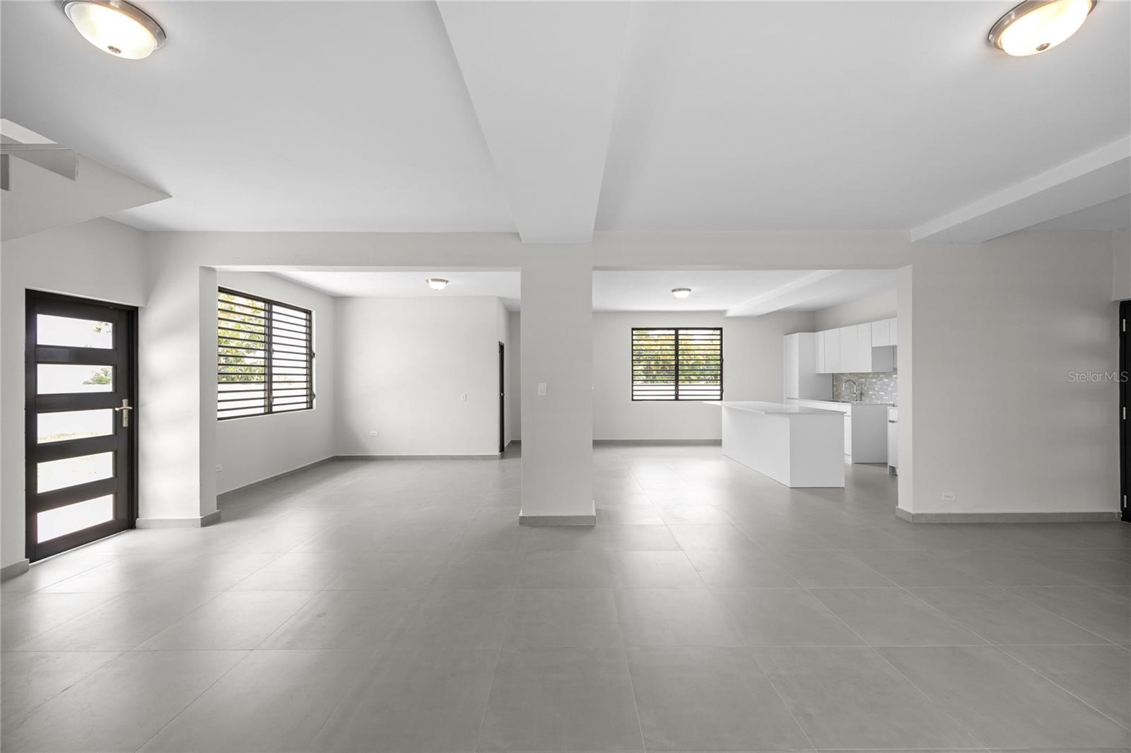 4 REXVILLE VAN SCOY